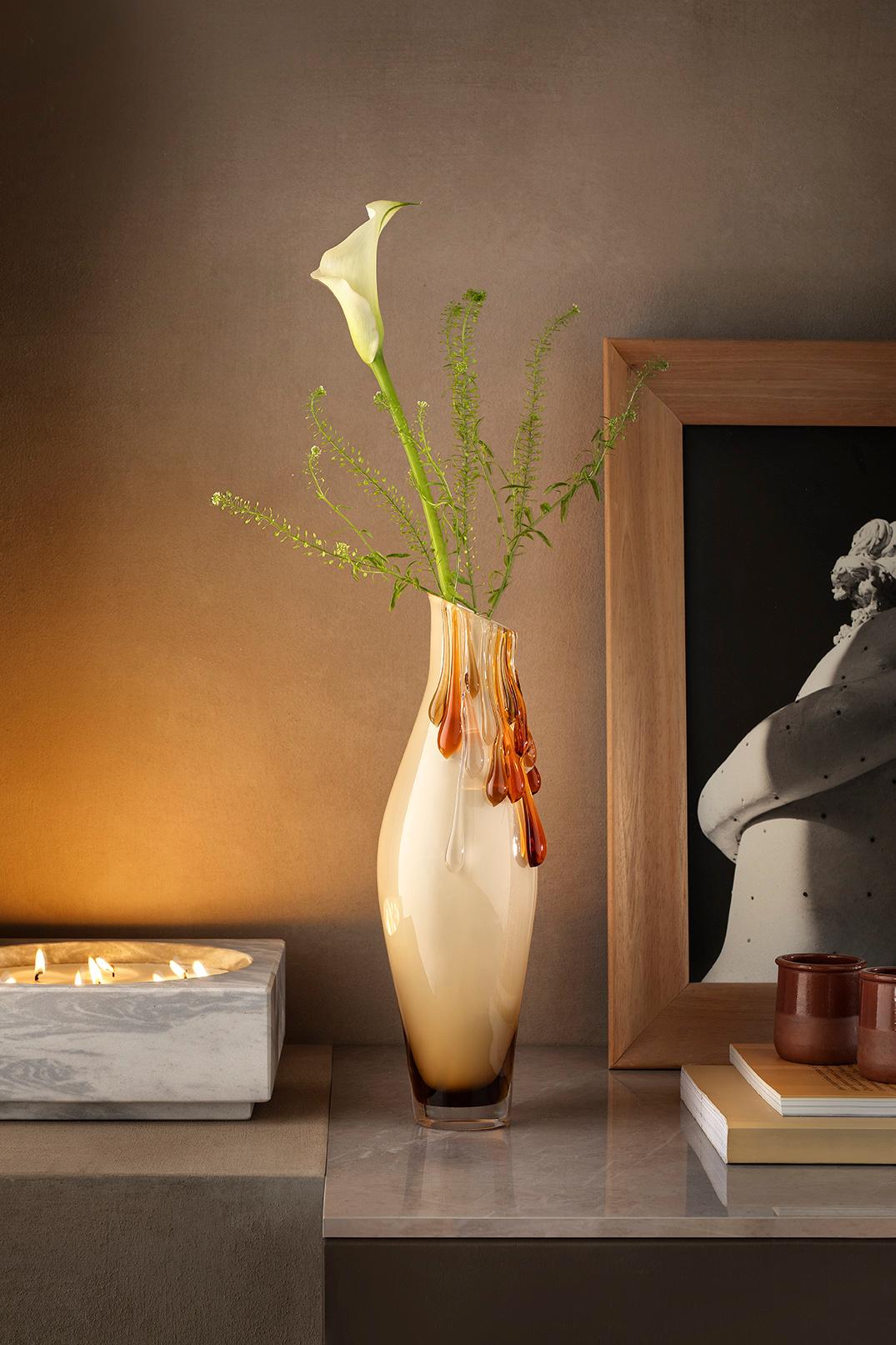 Il Dodge Murano Glass Vase by Aina Kari
One Of A Kind.
Dimensions: D 15 x H 30 cm. 
Materials: Murano glass.
Aina Kari
After working for different world-renowned brands in Italy and abroad, Marina Cighir embarked on a new project for the greater
