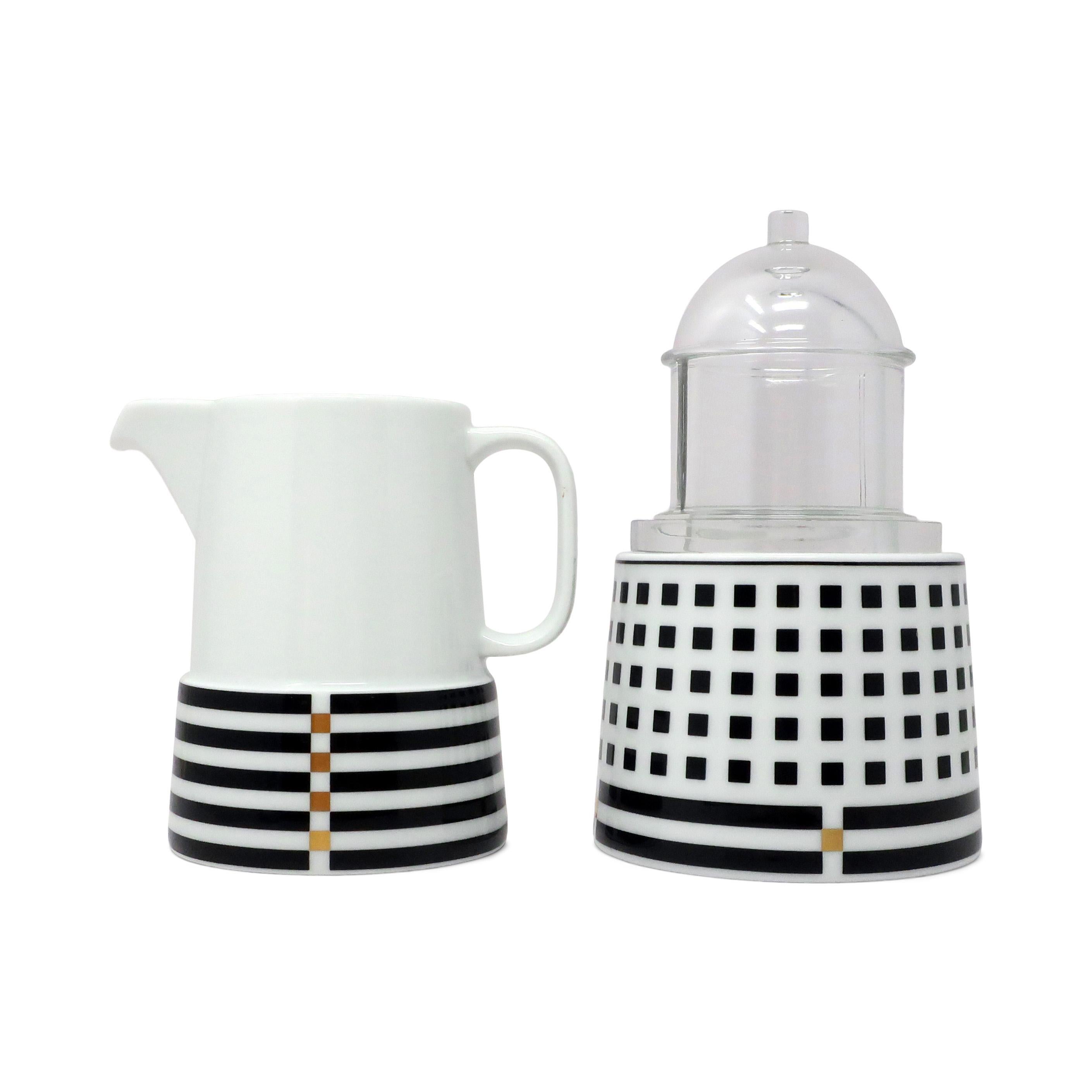 Il Faro Milchkännchen und Zucker von Aldo Rossi für Rosenthal Studio-Linie (Postmoderne) im Angebot