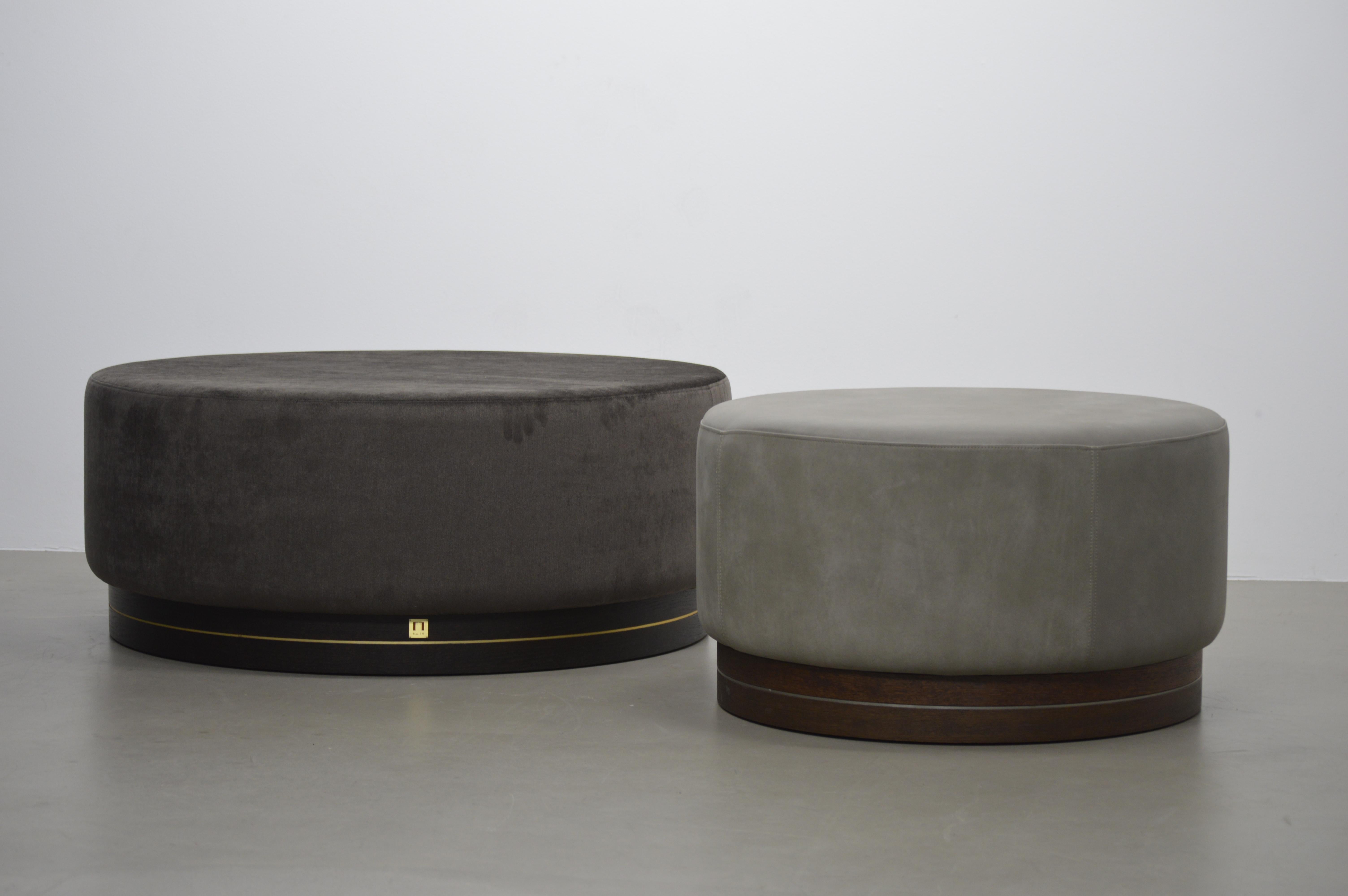 Modest in design yet solid in form, the handmade Il Fratello pouf is a modern interpretation of the classic pouf. With its sculptural presence and soft textures, the pouf combines art and functionality. The use of natural materials of high quality