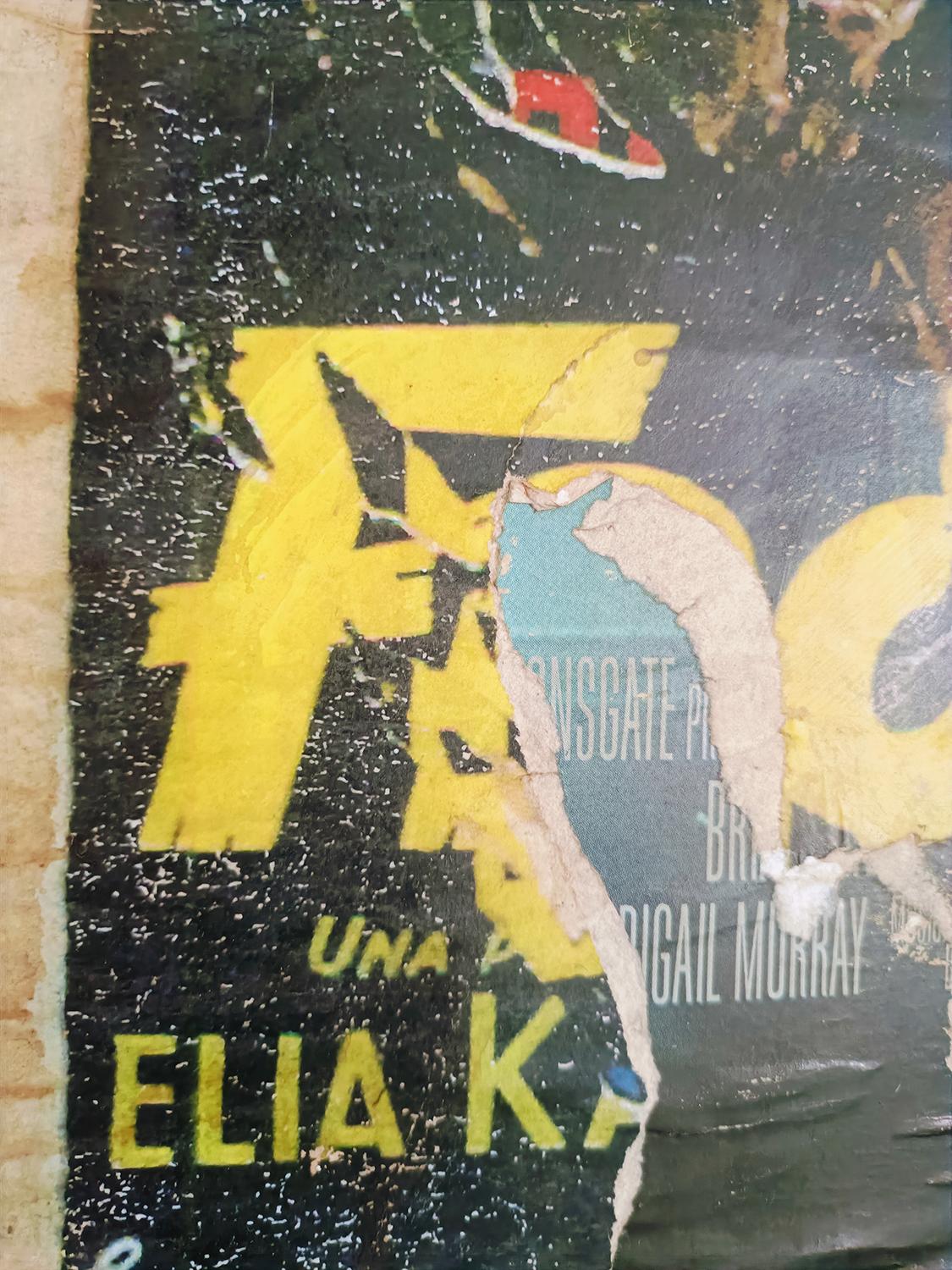 The Waterfront, Druck und Decollager auf Crta Hommage an Mimmo Rotella, Italien im Zustand „Gut“ im Angebot in Naples, IT