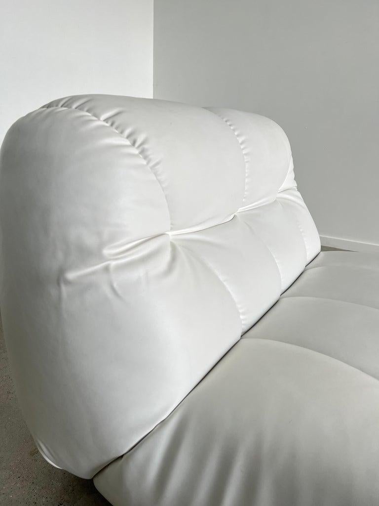 Il Nuvolone Armchair by Rimo Maturi for Mimo Padova For Sale 3