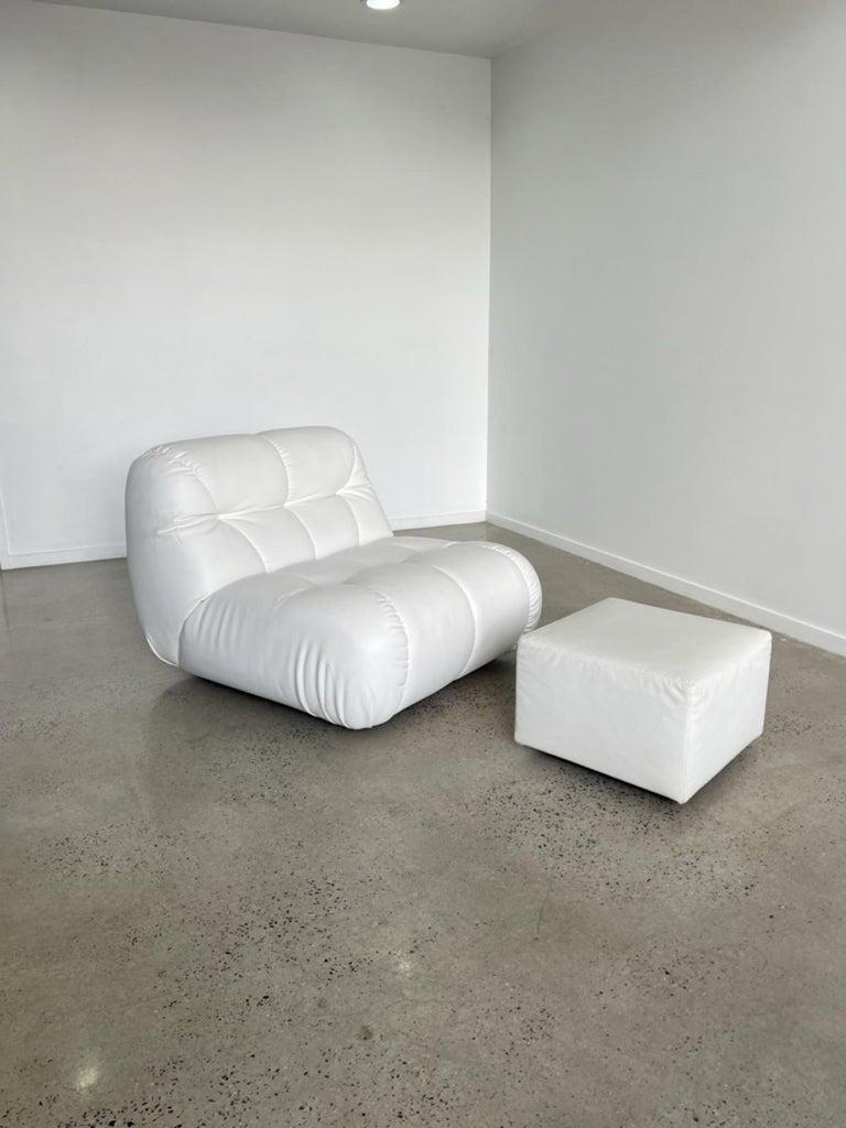 Il Nuvolone Armchair by Rimo Maturi for Mimo Padova In Good Condition For Sale In Byron Bay, NSW