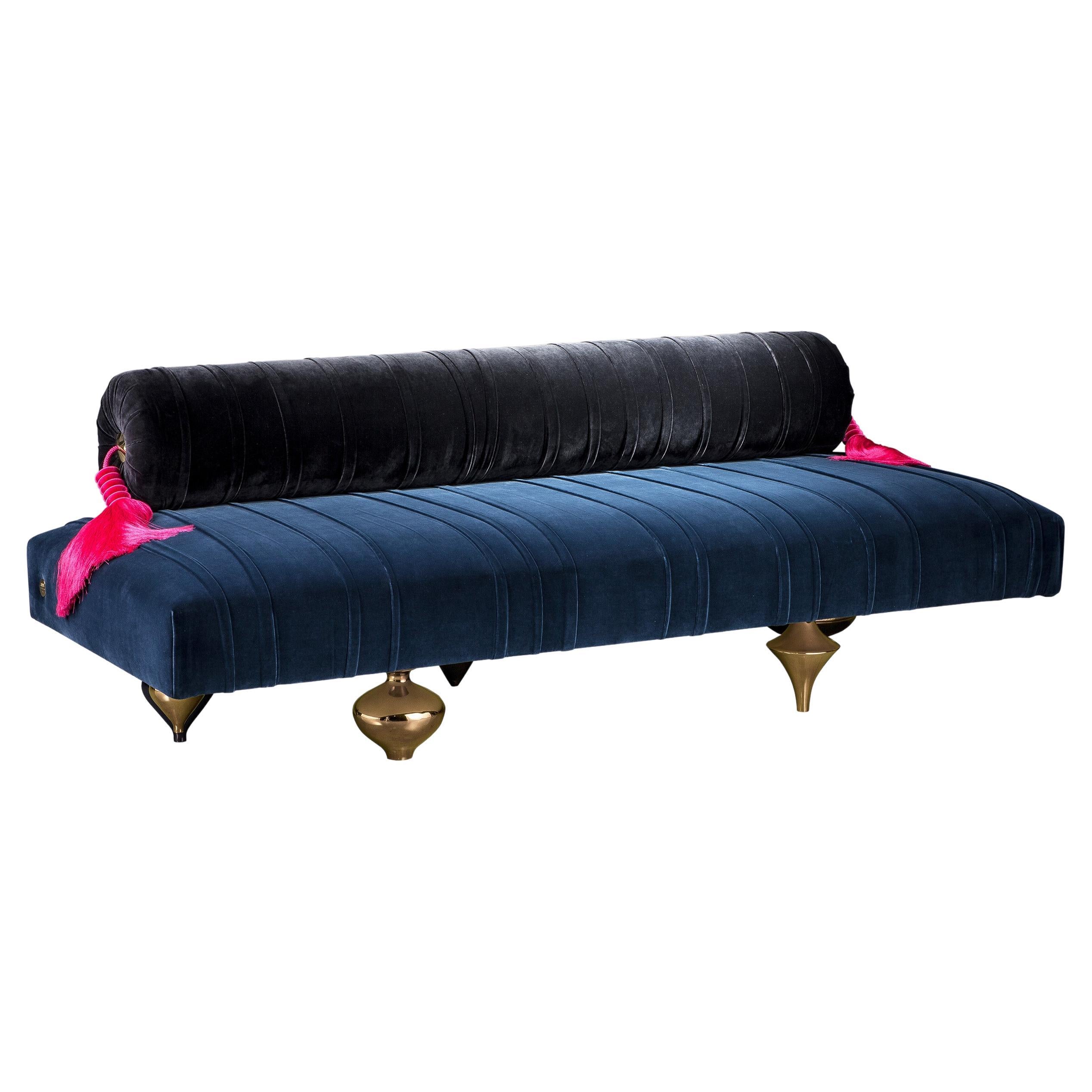 "Il Pezzo 1 Daybed" upholstered ottoman in velvet with polished brass base For Sale