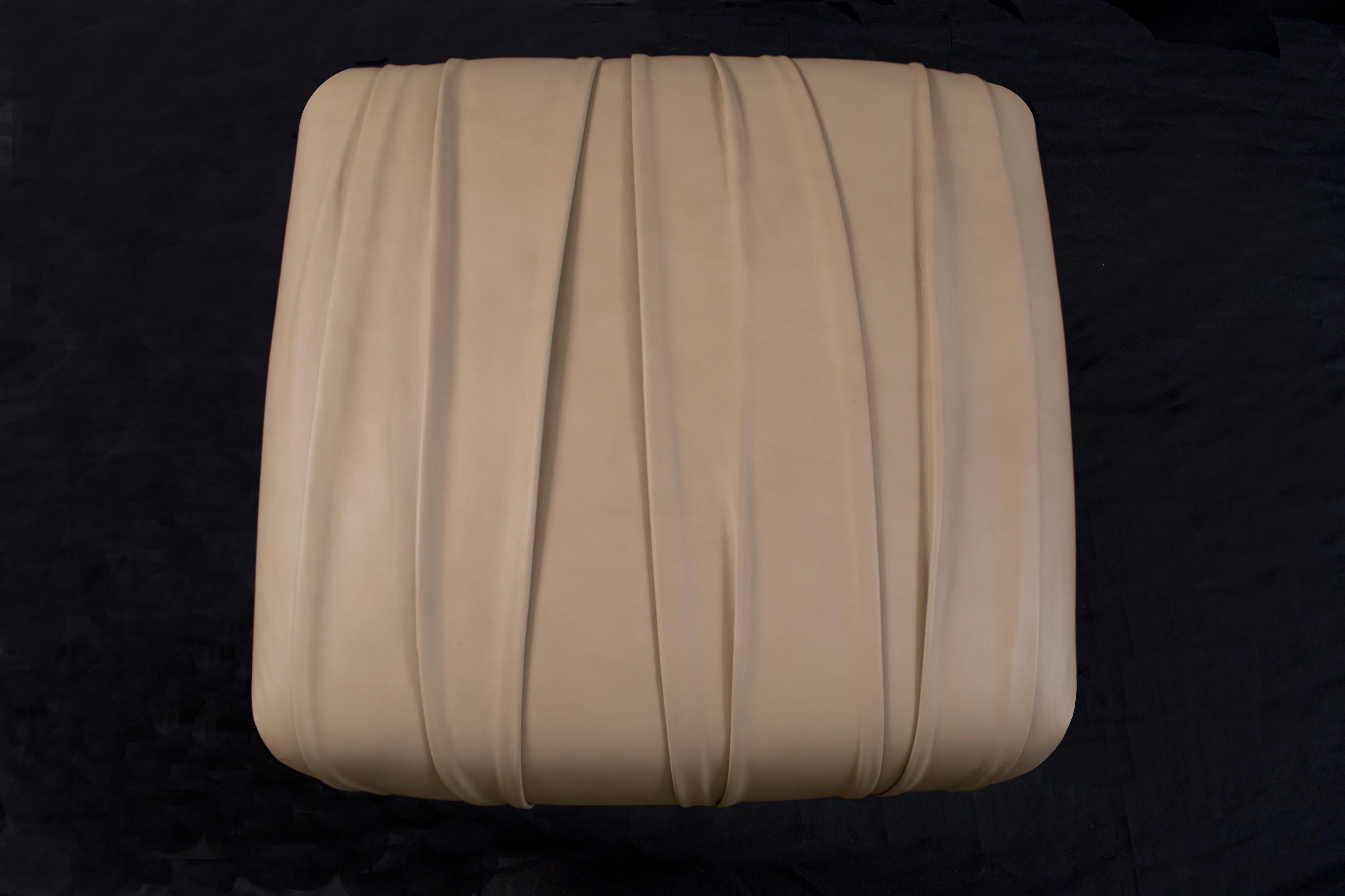 Contemporary Il Pezzo 1 Pouf by Il Pezzo Mancante For Sale