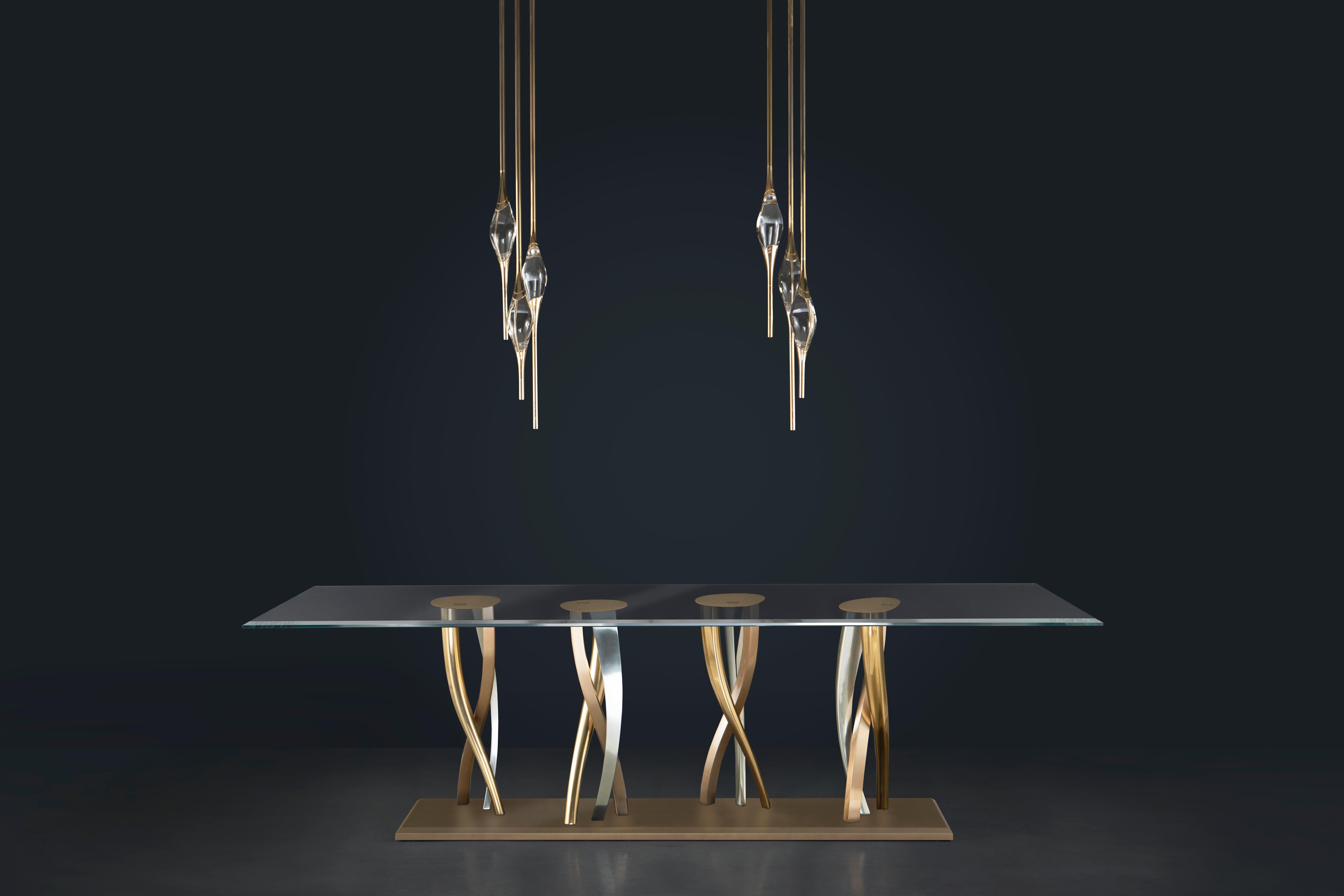 Moderne Table « Il Pezzo 8 Glass Table » plateau en verre, bronze, laiton satiné, nickel, base en moulage en vente