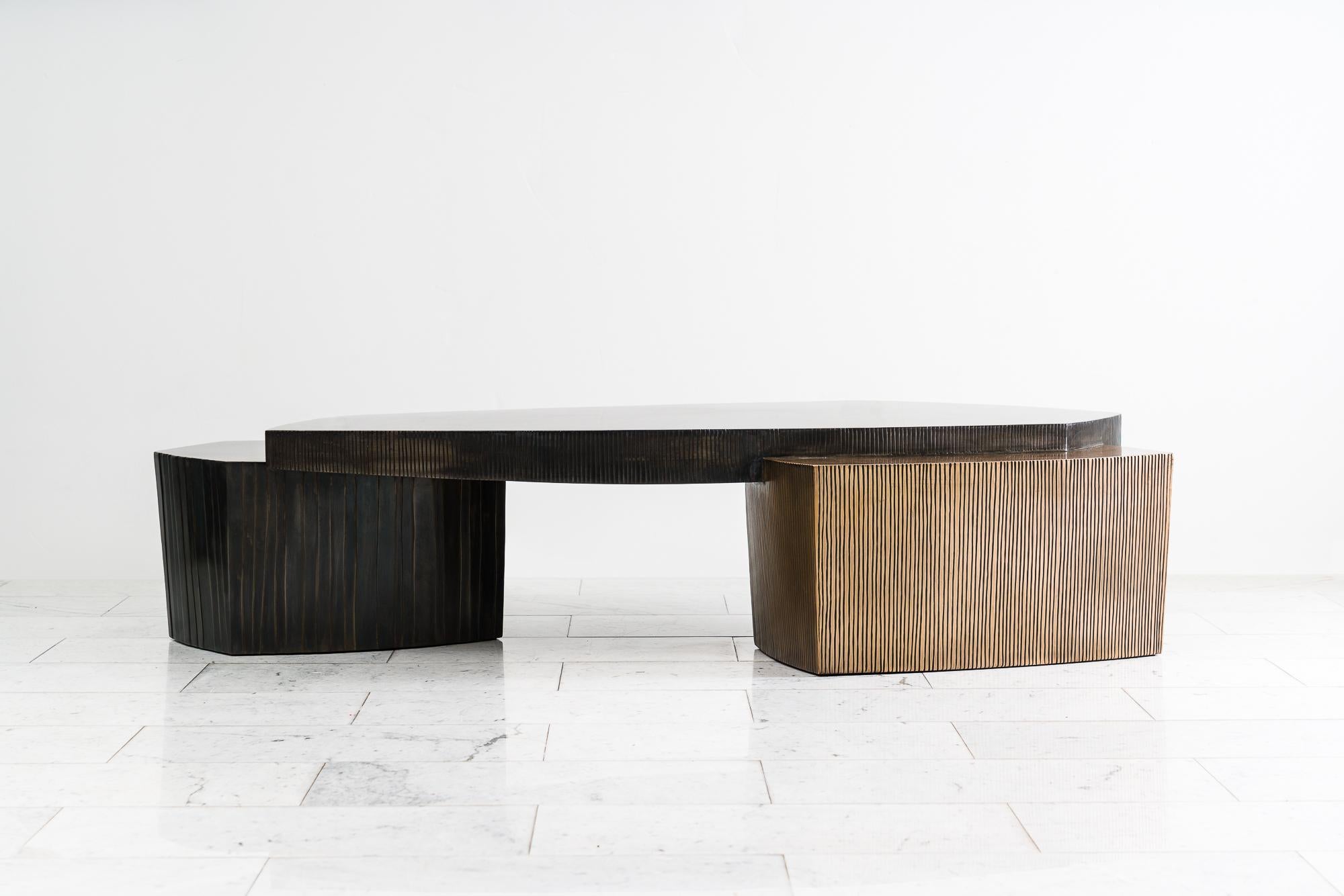The Il Ponte Low Table III (The Bridge) was inspired by Constructivism and Frank Lloyd Wright’s cantilevered homes, Gary Magakis channels architectural elements in his work. Though the table’s geometric sections appear to have sharp edges, they are