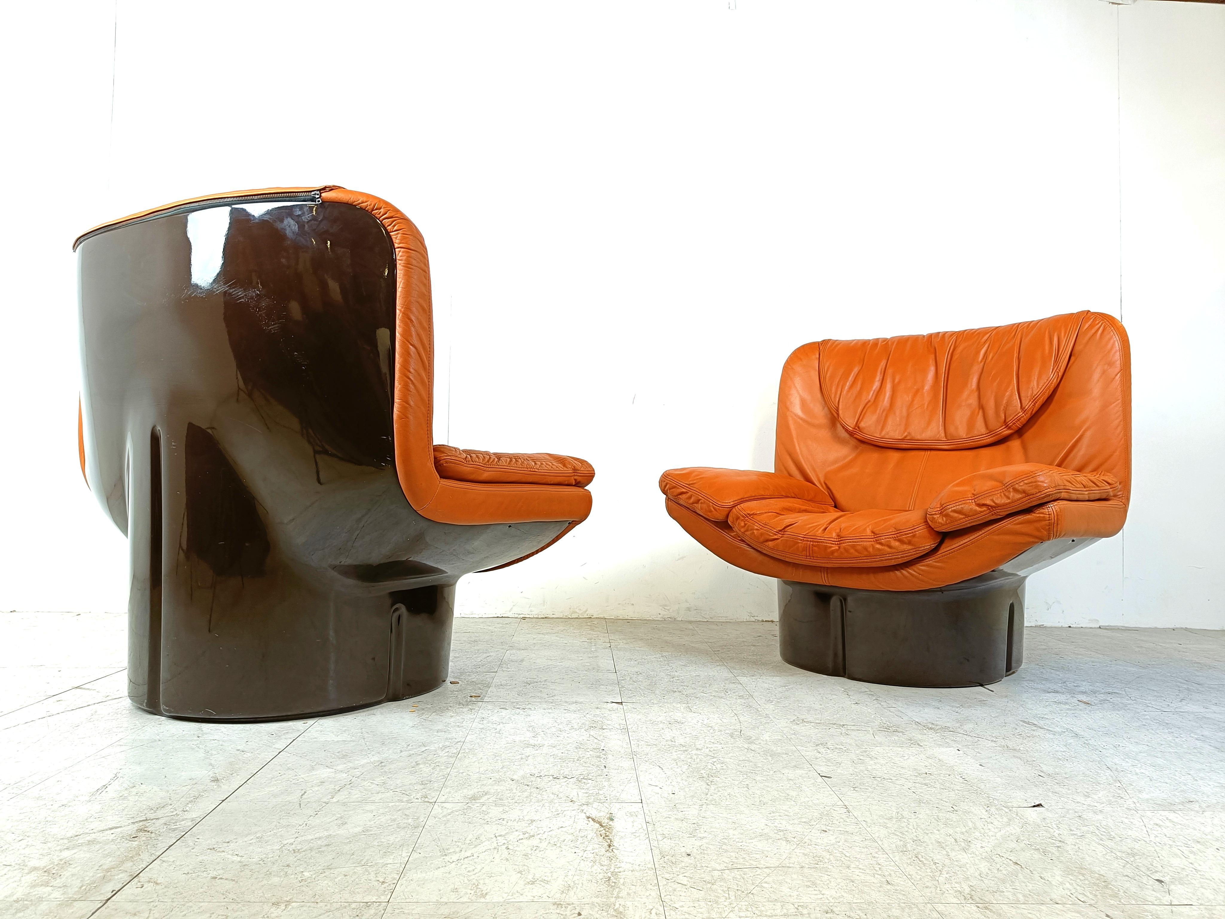 Leather Il Poltrone lounge chairs by T. Ammannati and G.P. Vitelli  for Comfort in Italy