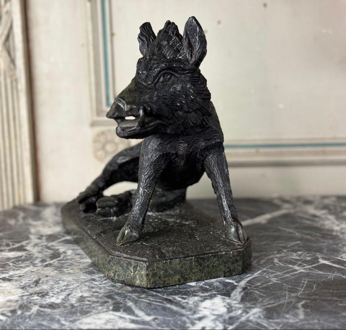 Il Porcelino d'après Pietro Tacca, sculpture en marbre serpentin vert, Italie 19e en vente 3
