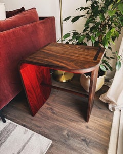 iL-v1 Solid Walnut Leaf Side Table