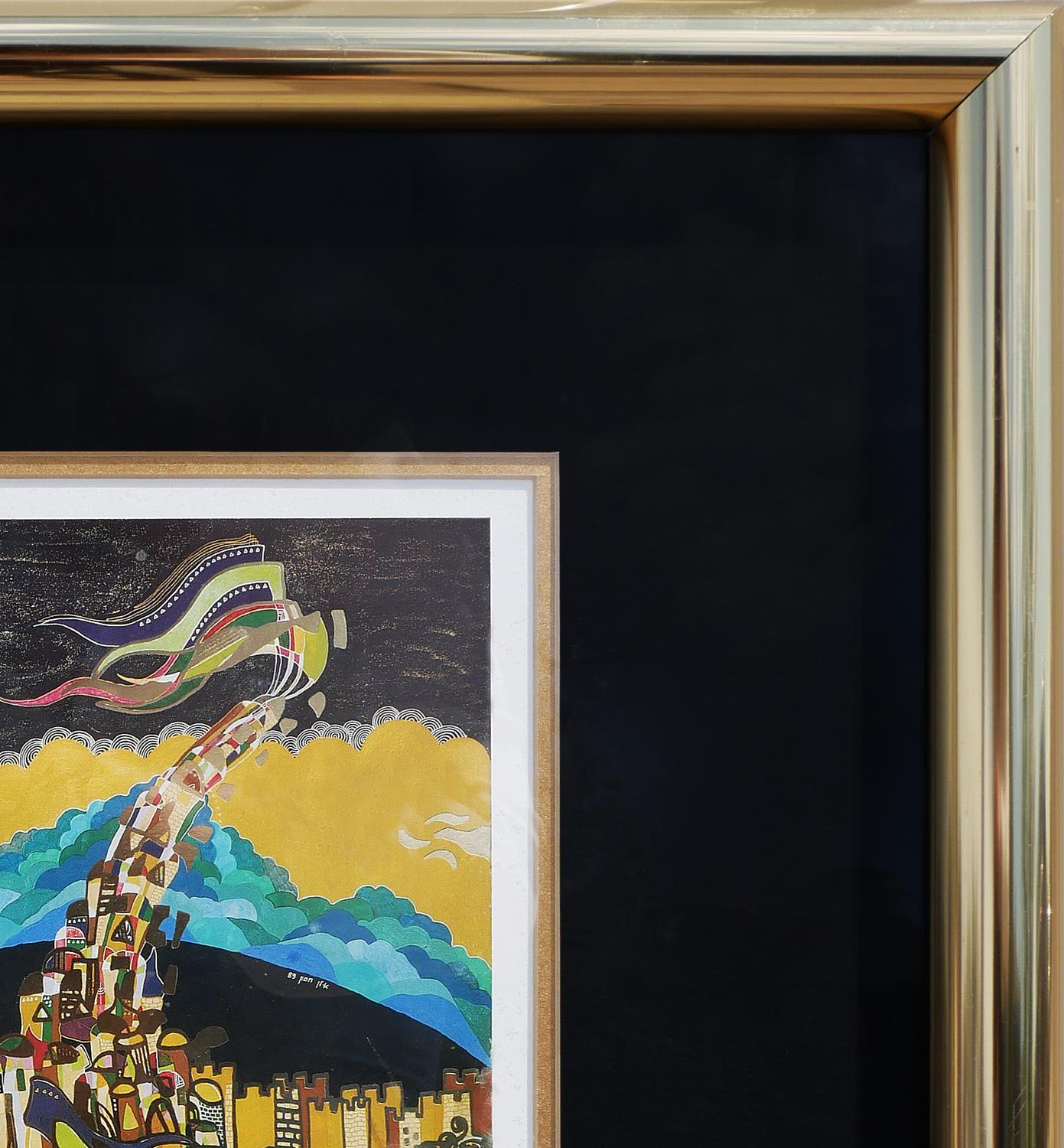 Gelbe, grüne und blaue geometrische abstrakte Lithografie des israelischen Künstlers Ilan Hasson. Das Stück stellt den Turm zu Babel dar, der aus verschiedenen Gebäudeformen mit metallischen Details besteht. Der Turm steht an einem Bogenhang und vor
