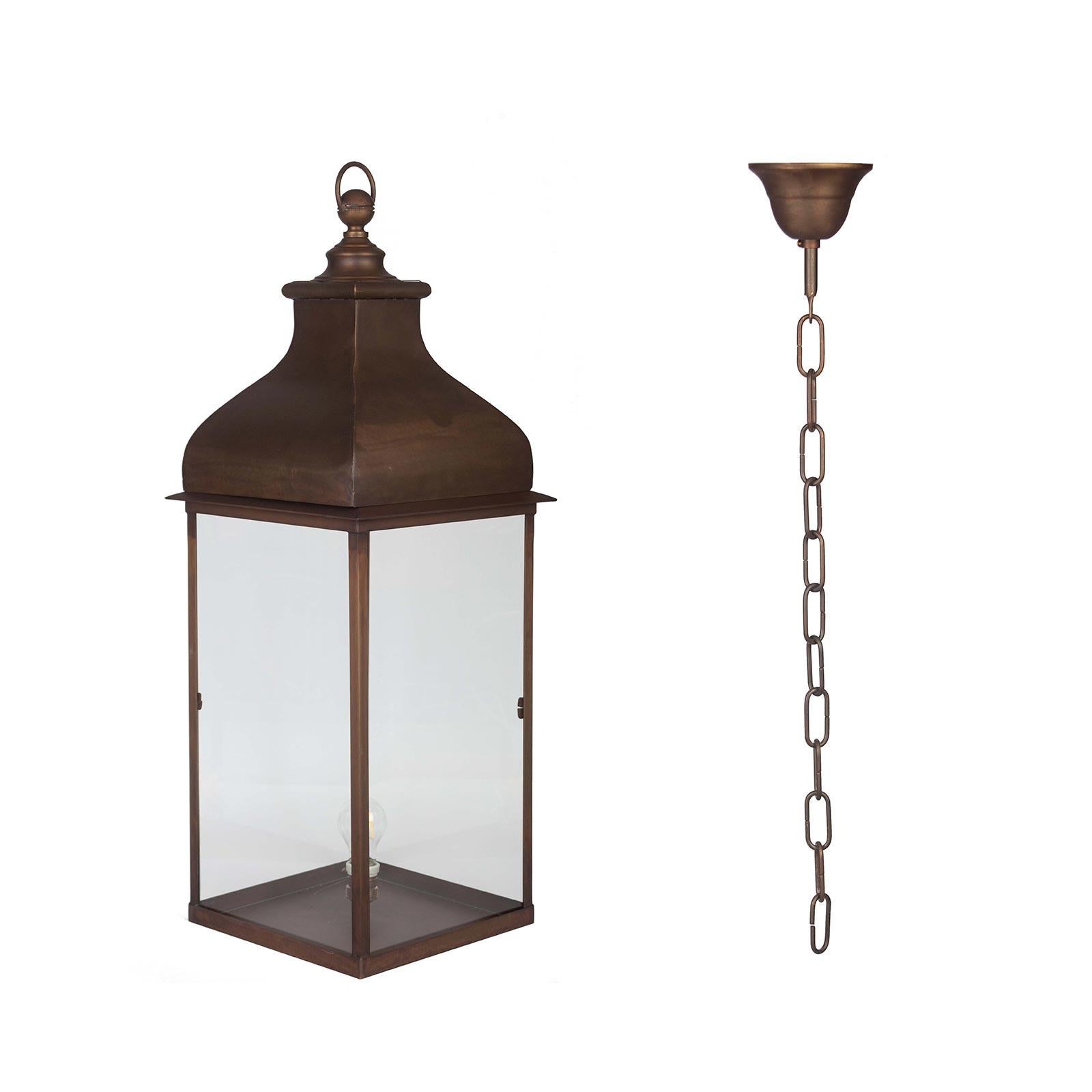 Description

Ilaria is the outdoor lantern in burnished brass with a square base, ideal for decorating entrances and facades.

Simple lines give space to the characteristic burnished shades of brass and embellish the room.

The lantern can be placed