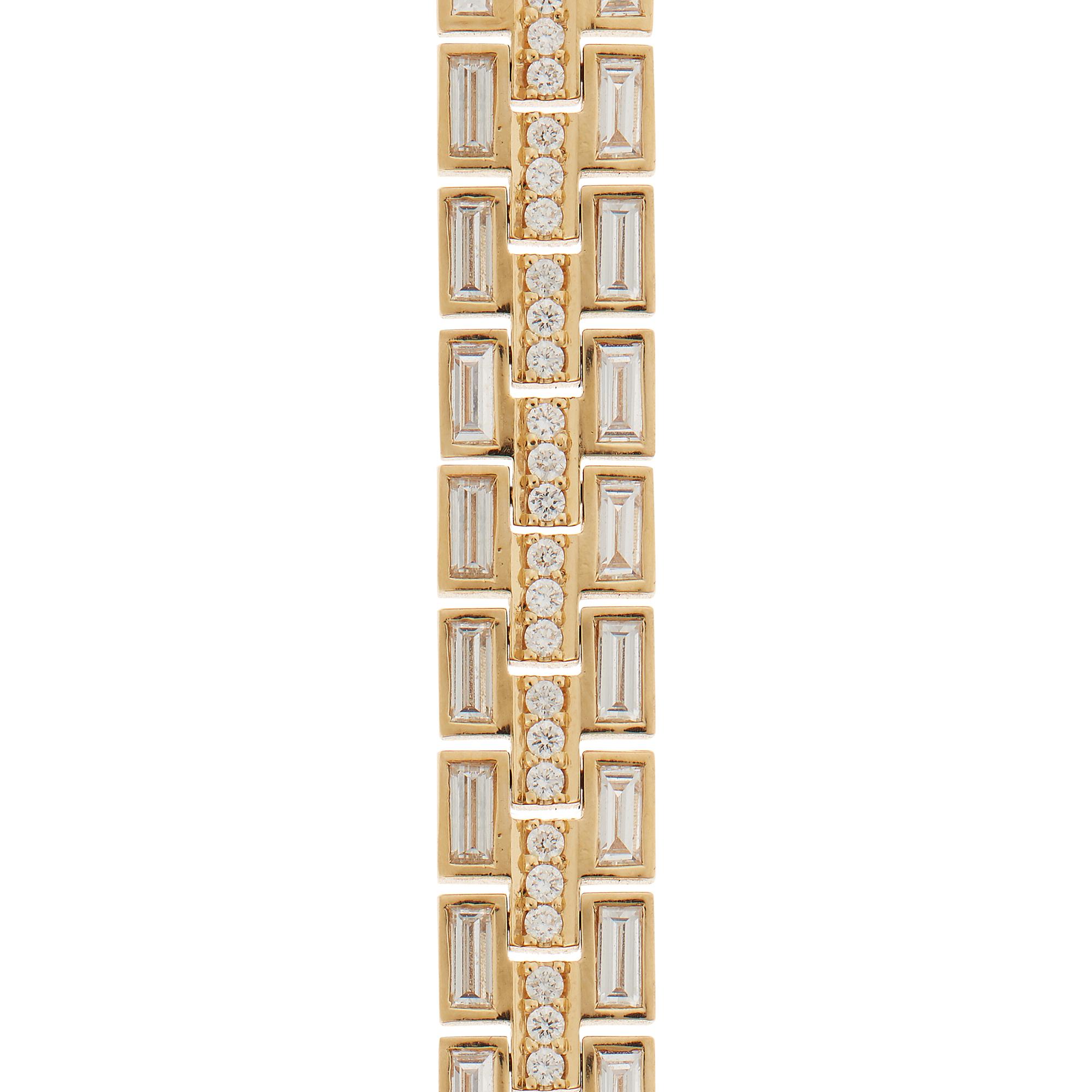 Women's or Men's 18 Karat Yellow Gold Baguette Dream Bracelet For Sale