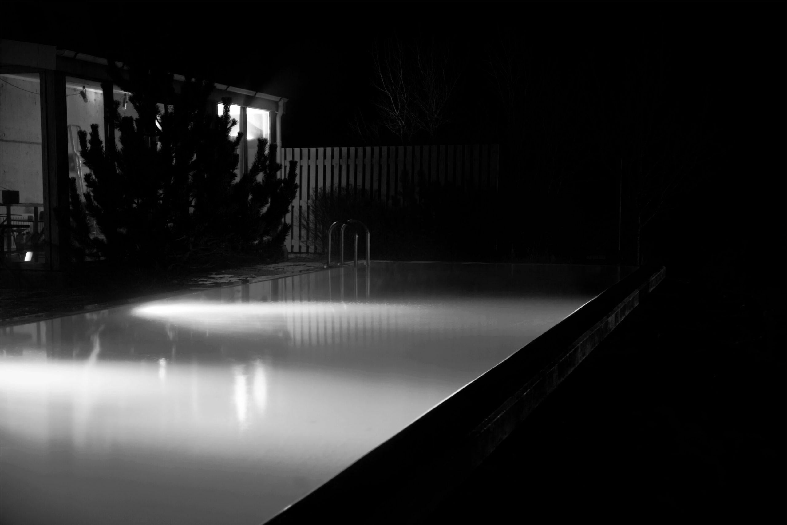 Iliana Ortega Landscape Photograph - Swimming Pool, hot spring, Hveragerdi, Iceland. Part of Las Imagenes Negras.