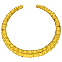 Ilias Lalaounis 18 Carat Yellow Gold Torque Necklace of Ribbed Beaded Design