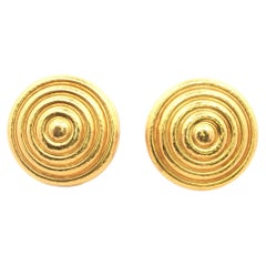 Orecchini a lobo a spirale grande in oro giallo 18 carati di Ilias Lalaounis
