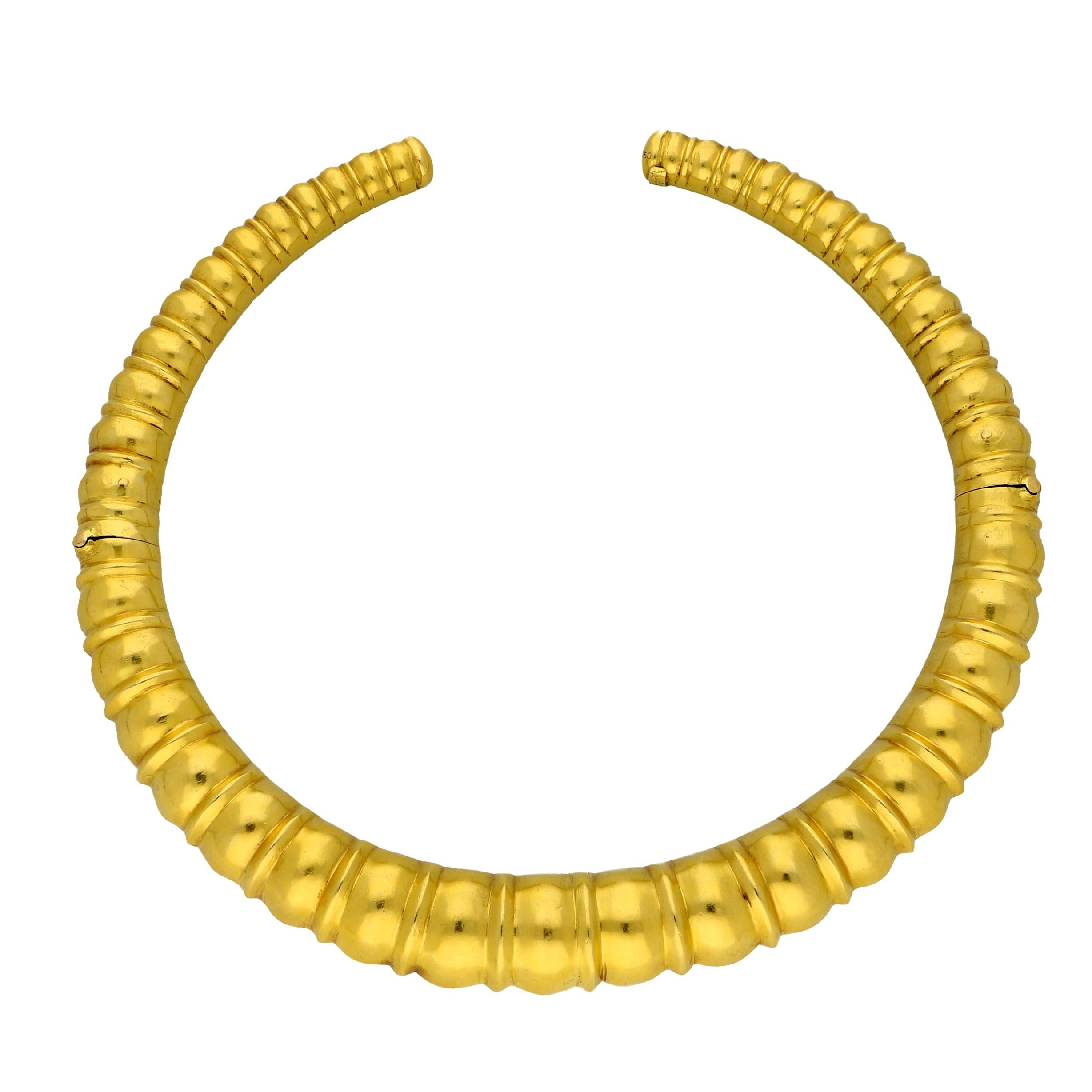 Women's or Men's Ilias Lalaounis 18 Carat Yellow Gold Torque Necklace of Ribbed Beaded Design