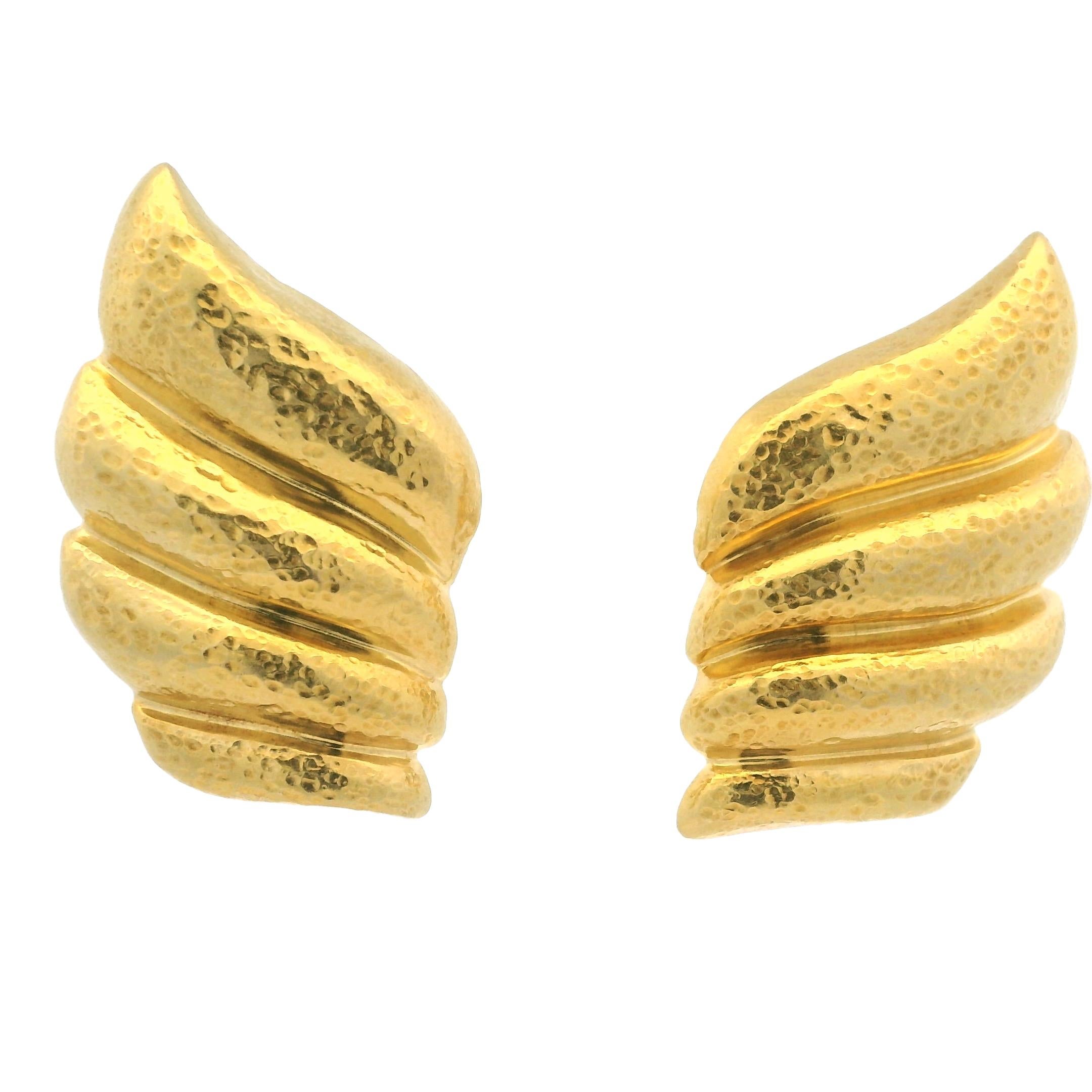 Ilias Lalaounis 18K Gold Wing Earrings, Circa 1970 In Excellent Condition For Sale In Miami, FL