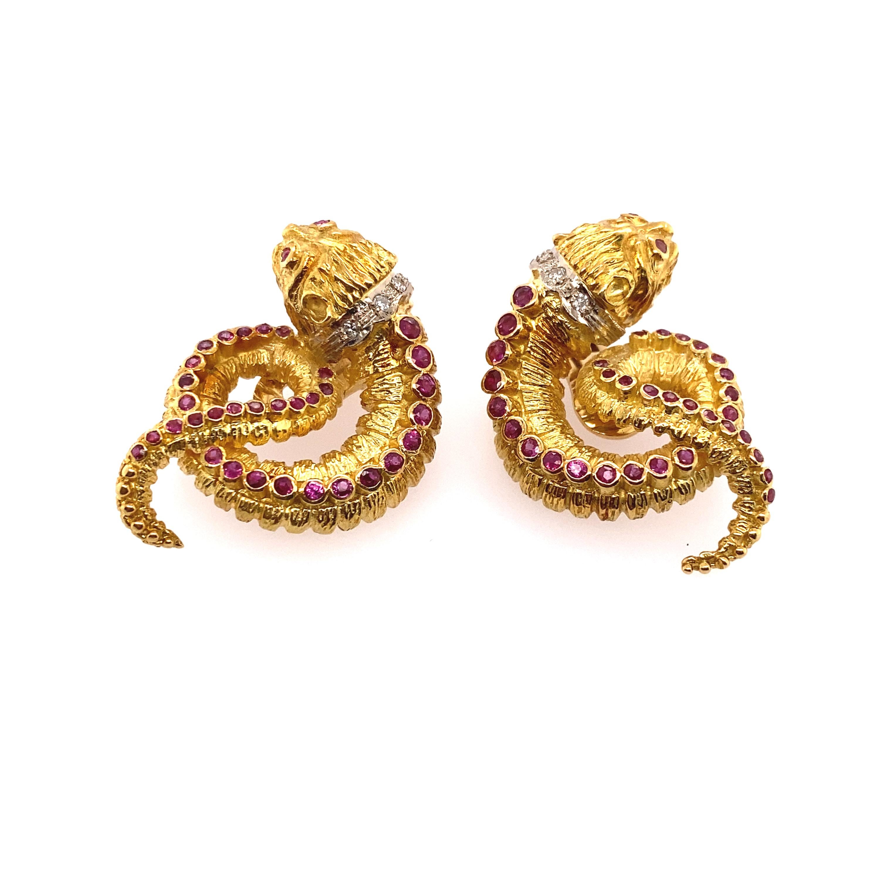 Ilias Lalaounis 18k Yellow Gold Ruby and Diamond Earrings In Good Condition In New York, NY
