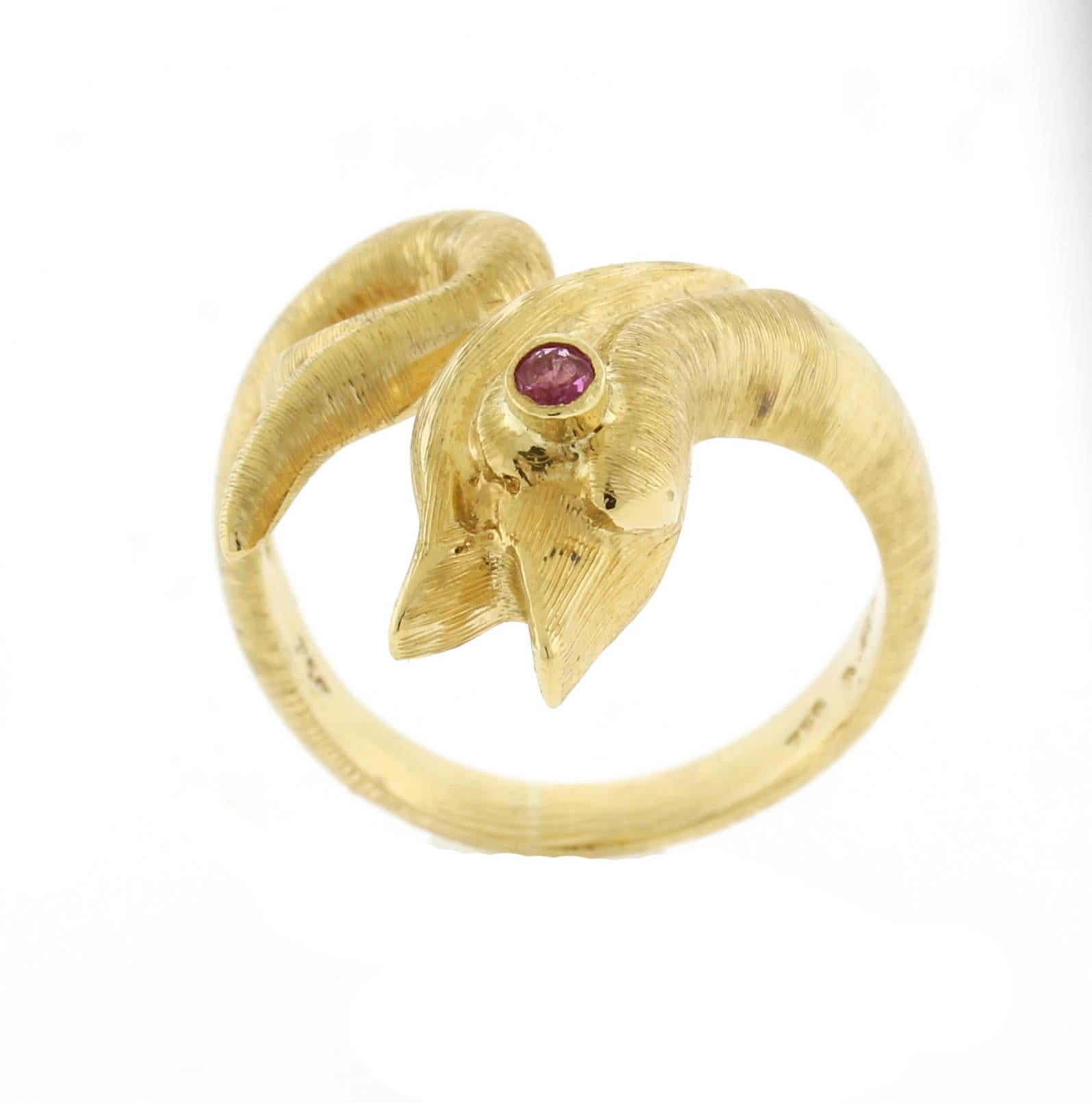 A striking example of wearable art, this vintage Ilias Lalaounis ring captures the elegance and symbolism of the serpent, masterfully rendered in solid 18 karat yellow gold. Known for his reverence for classical antiquity and Hellenic mythology,