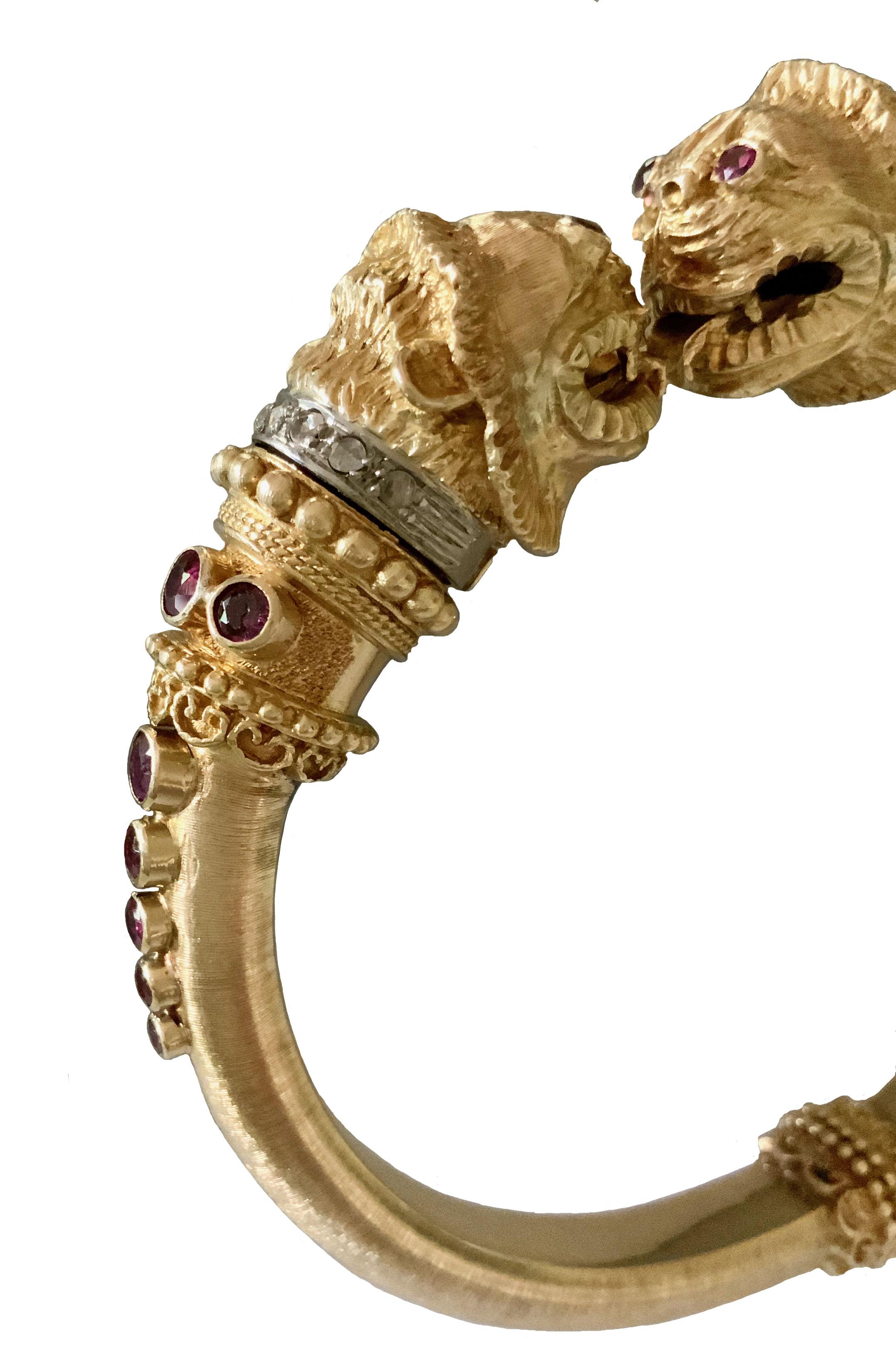 lion head bangle