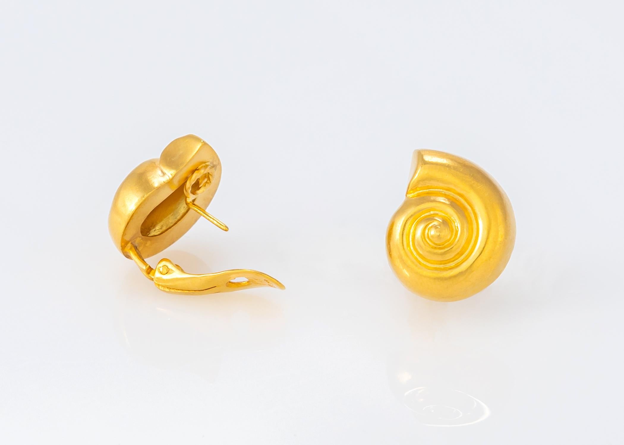 Contemporary Ilias Lalaounis Gold Shell Motif Earrings For Sale