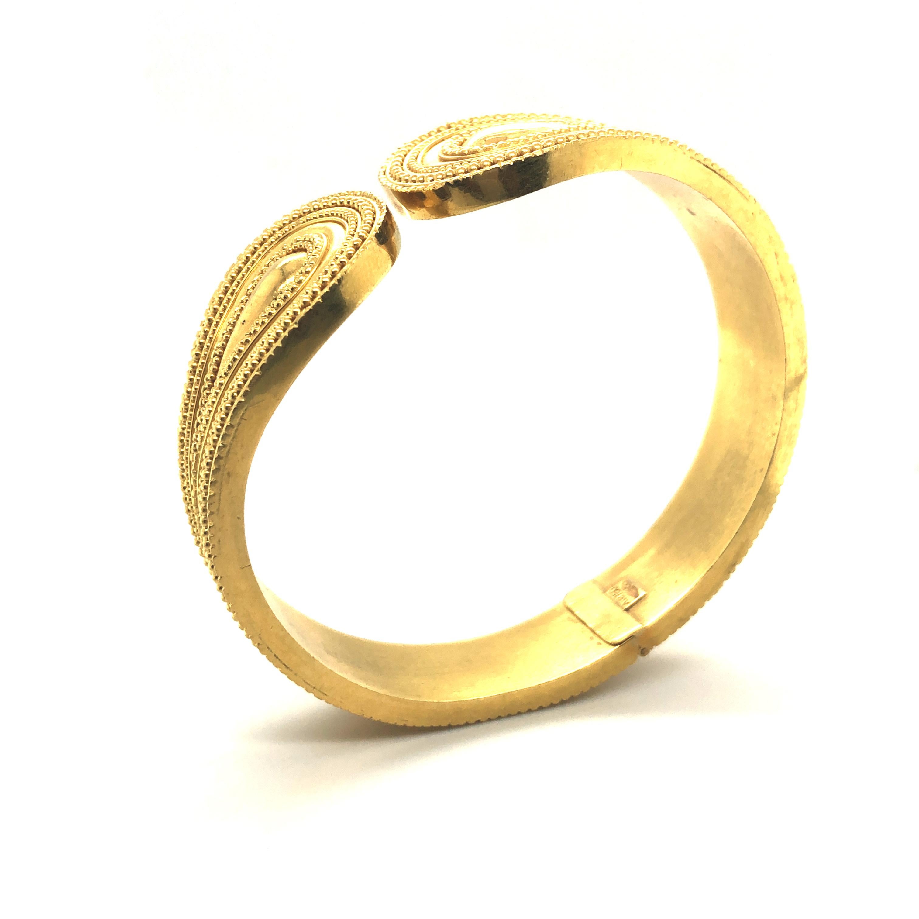 Ilias Lalaounis Greece Gold Cuff Bracelet in 18 Karat Yellow Gold In Good Condition In Lucerne, CH