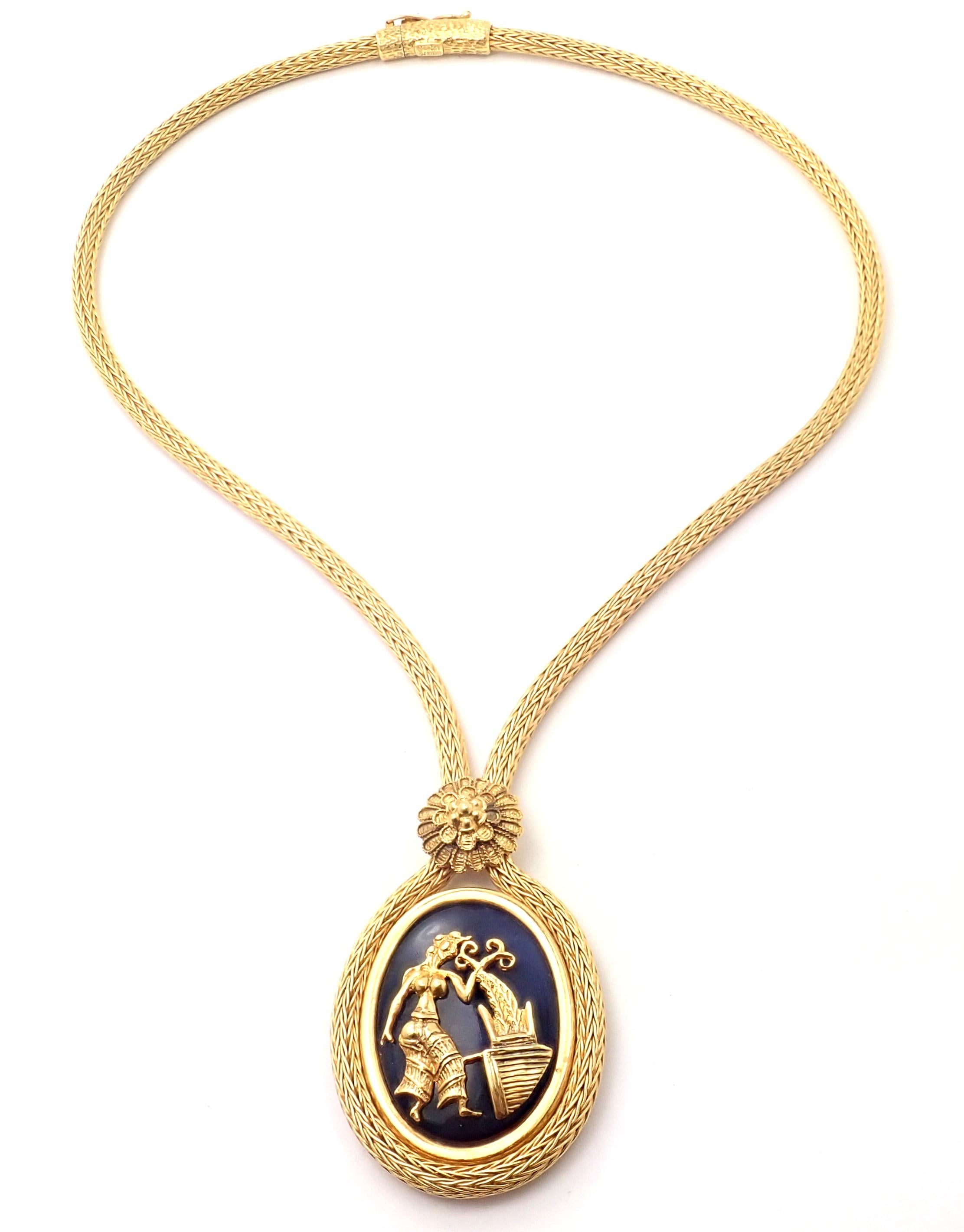 18k Yellow Gold Sodalite Pendant Lariat Pendant Necklace By Illias Lalaounis Greece.
With Sodalite stone 1 3/4