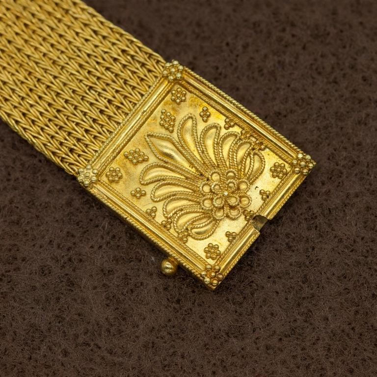Ilias Lalaounis Greece Woven Band Bracelet in 18-Karat Gold In Good Condition In New York, NY