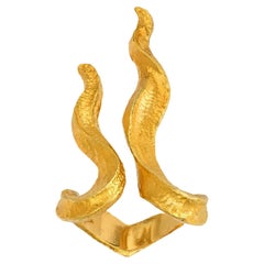 Ilias Lalaounis vintage 18k yellow gold hammered ring