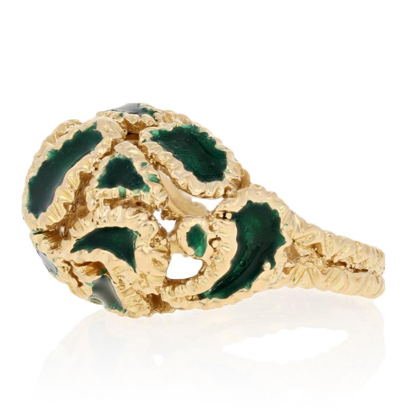 This ring is a size 6.

Brand: Ilias Lalaounis
Country of Origin: Greece

Metal Content: Guaranteed 18k Gold as stamped

Material Information: 
Enamel
Color: Green

Face Height (north to south): 19/32