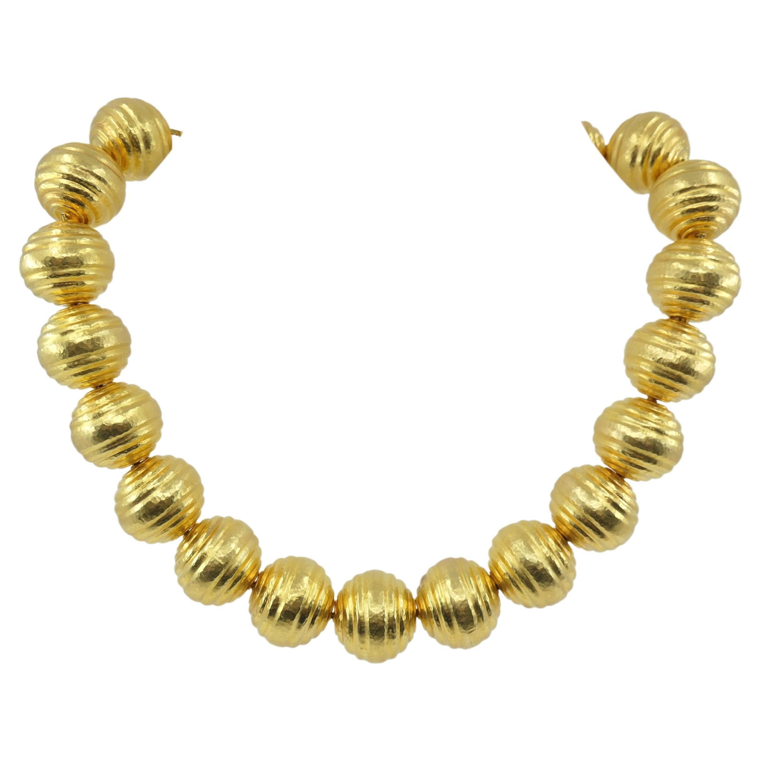 Ilias Lalaounis 18k Gold Ball Necklace Original Pouch In Excellent Condition In Beverly Hills, CA
