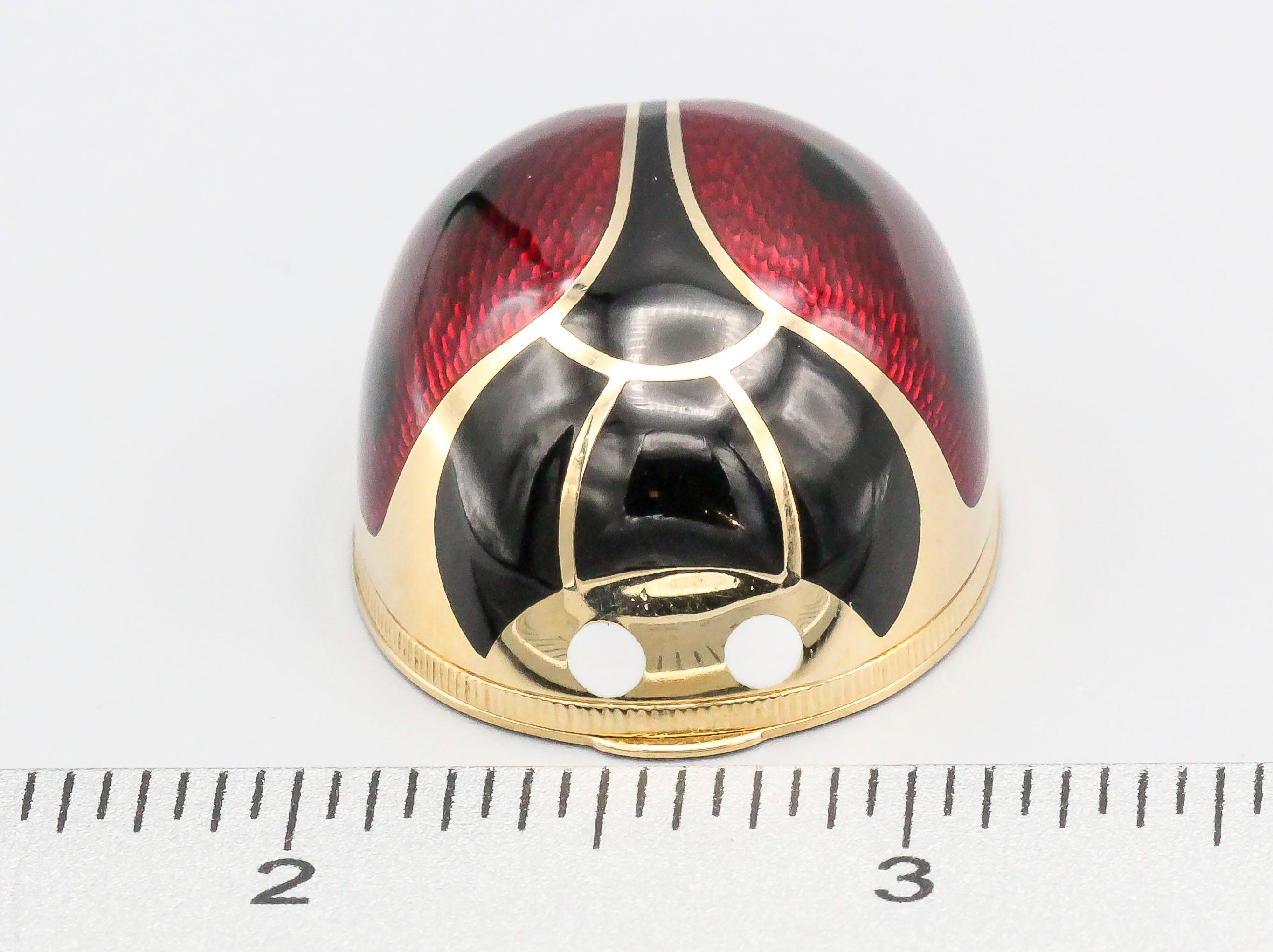 Illario Enamel and 18 Karat Gold Ladybug Pill Box In Excellent Condition In New York City, NY