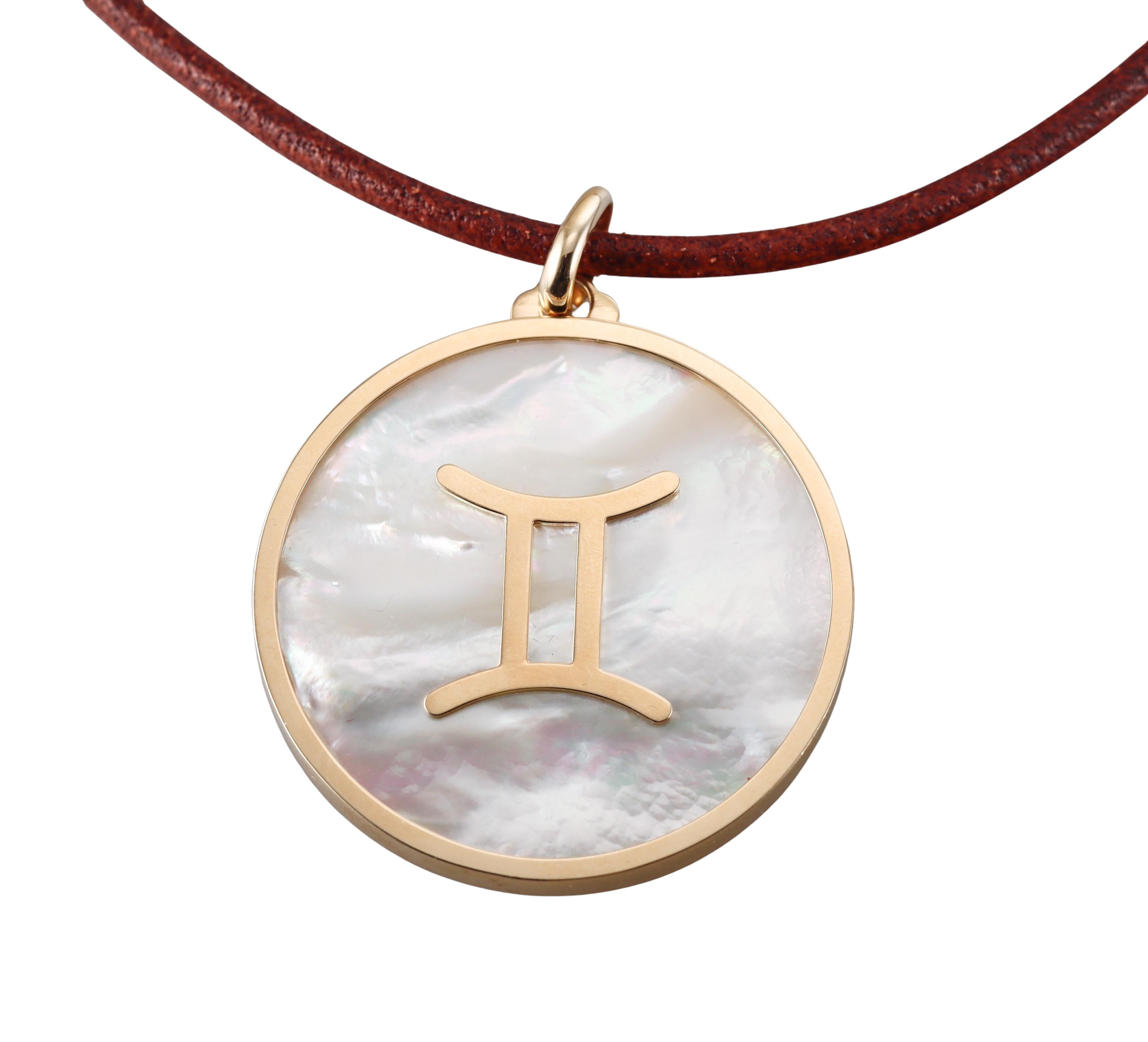 Round Cut Illario Mother of Pearl Yellow Gold Gemini Zodiac Sign Pendant Leather Necklace For Sale