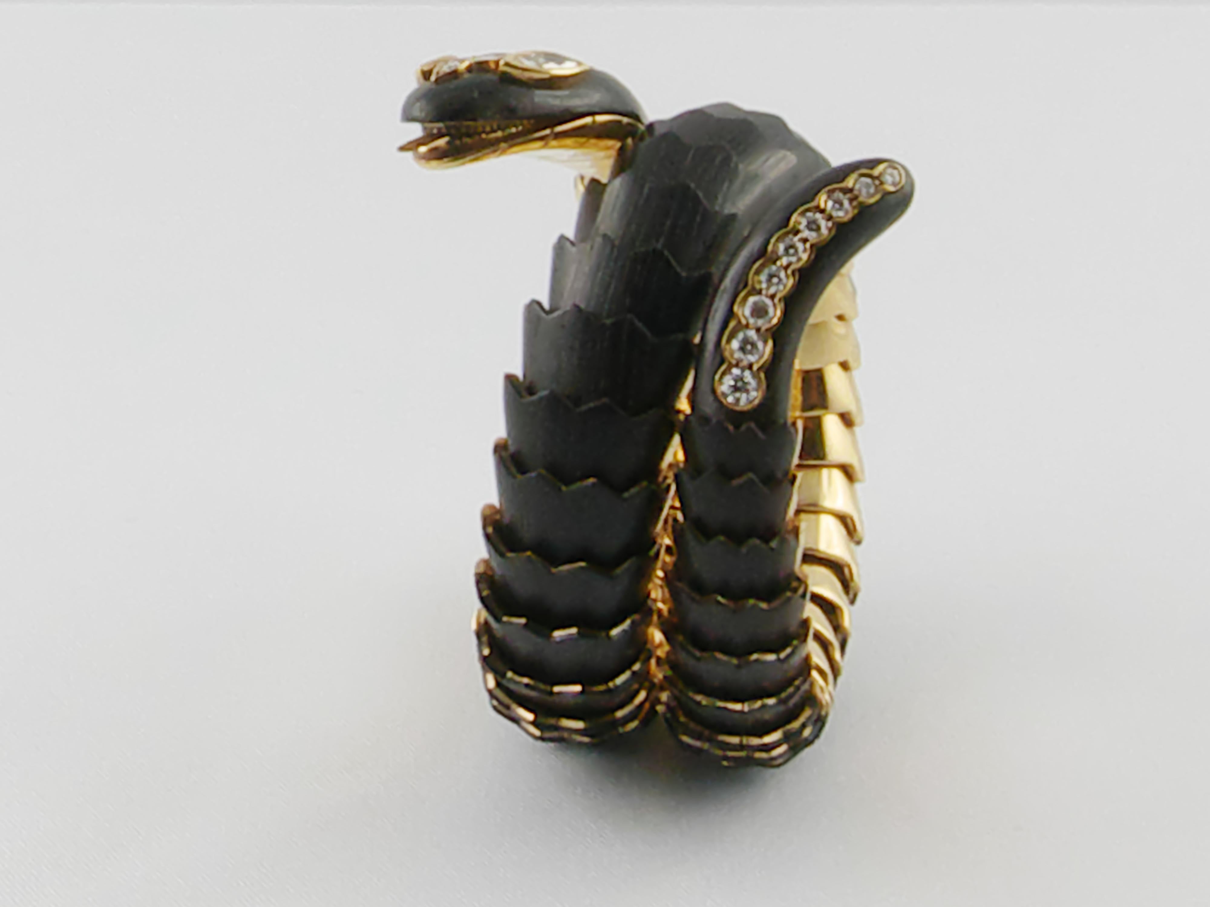 Bracelet serpent Illario en or jaune et diamants Bon état - En vente à Torino, IT