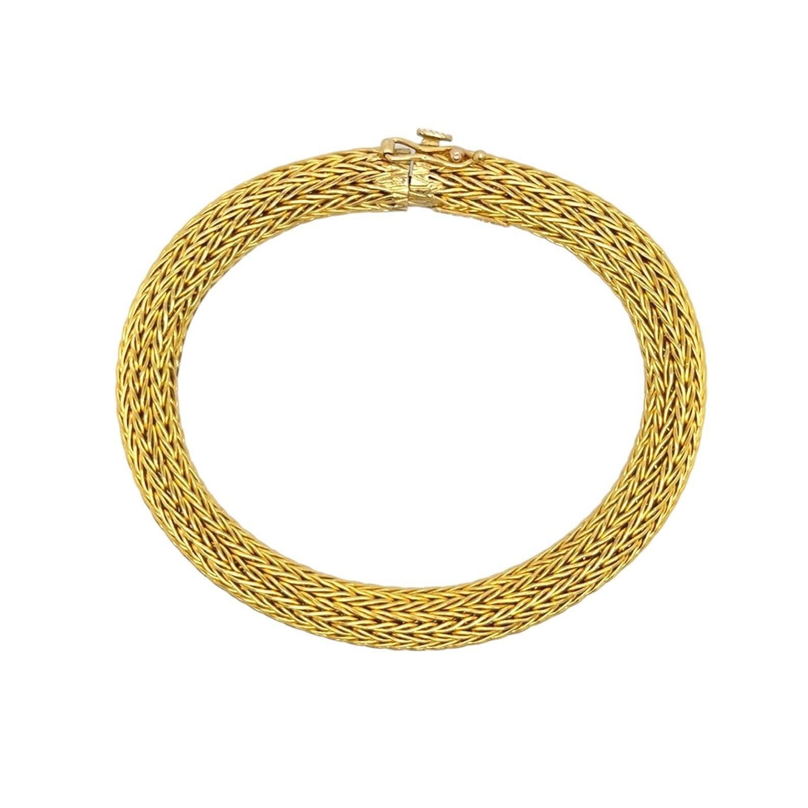 ILLIAS LALAOUNIS Yellow Gold Mesh Bracelet In Excellent Condition In New York, NY