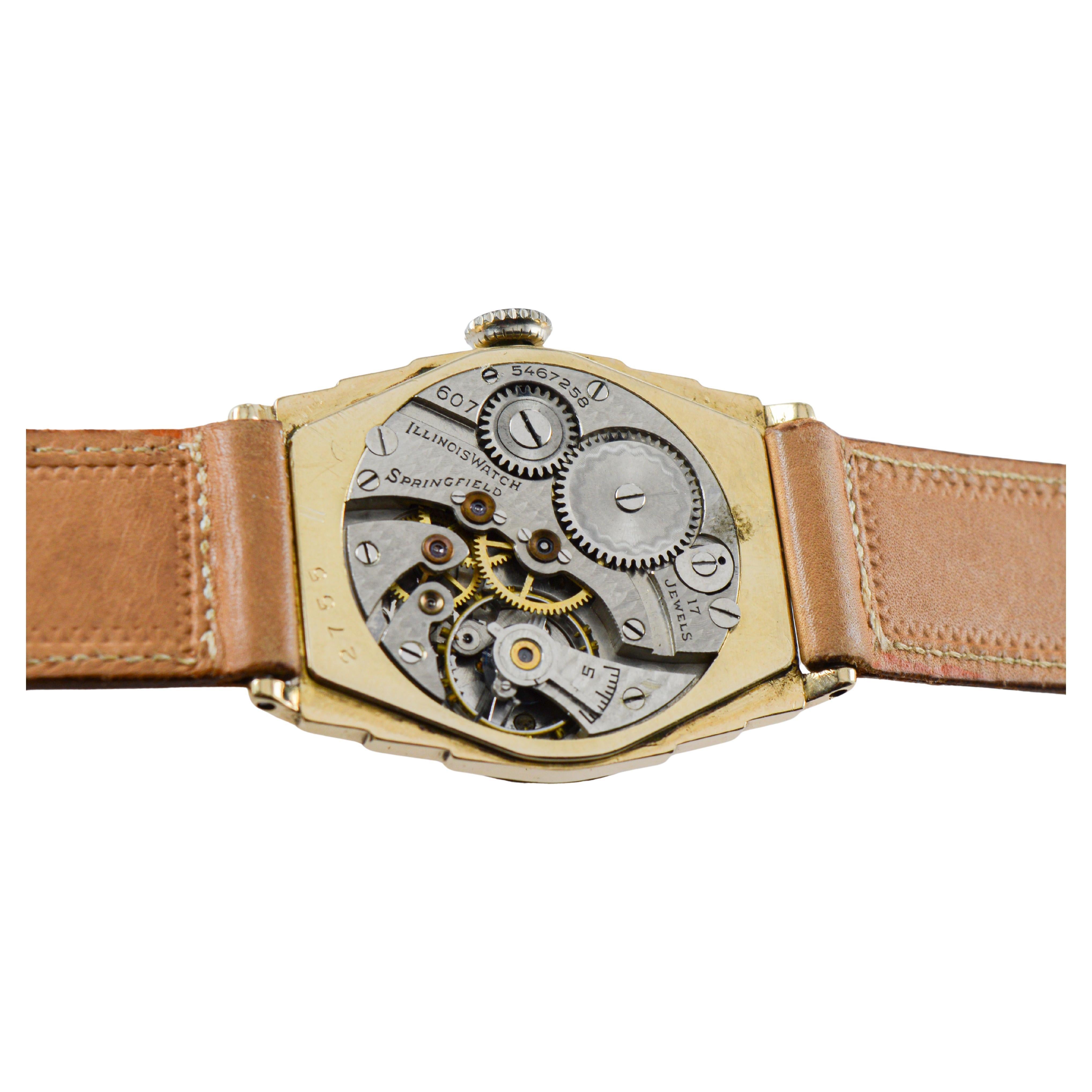 Reloj Art Déco Illinois bicolor circa 1931 con correa original de época en venta 12