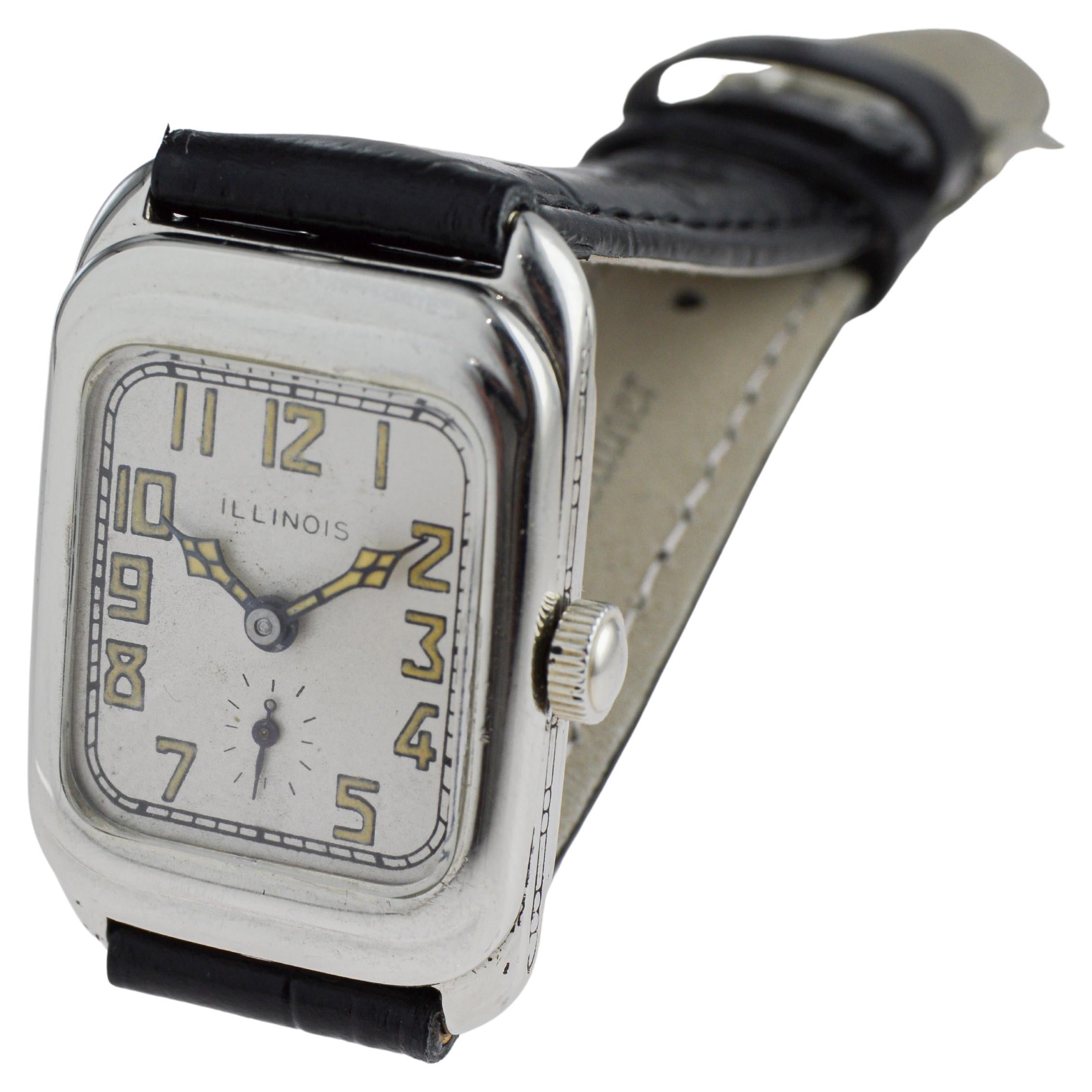 Montre Art Déco en or blanc garnie de Whiting, circa 1920, avec cadran original en vente 8