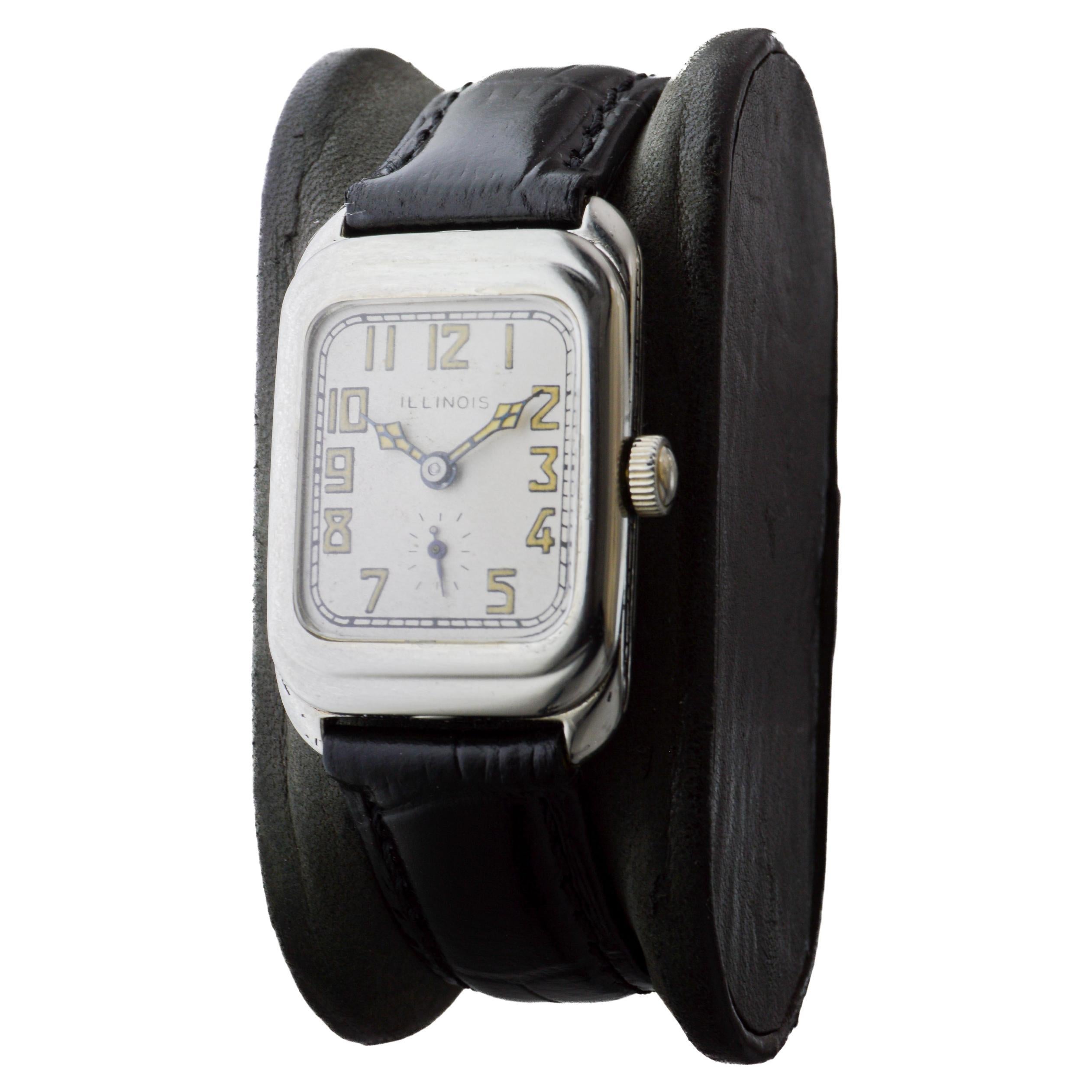 Montre Art Déco en or blanc garnie de Whiting, circa 1920, avec cadran original en vente 2