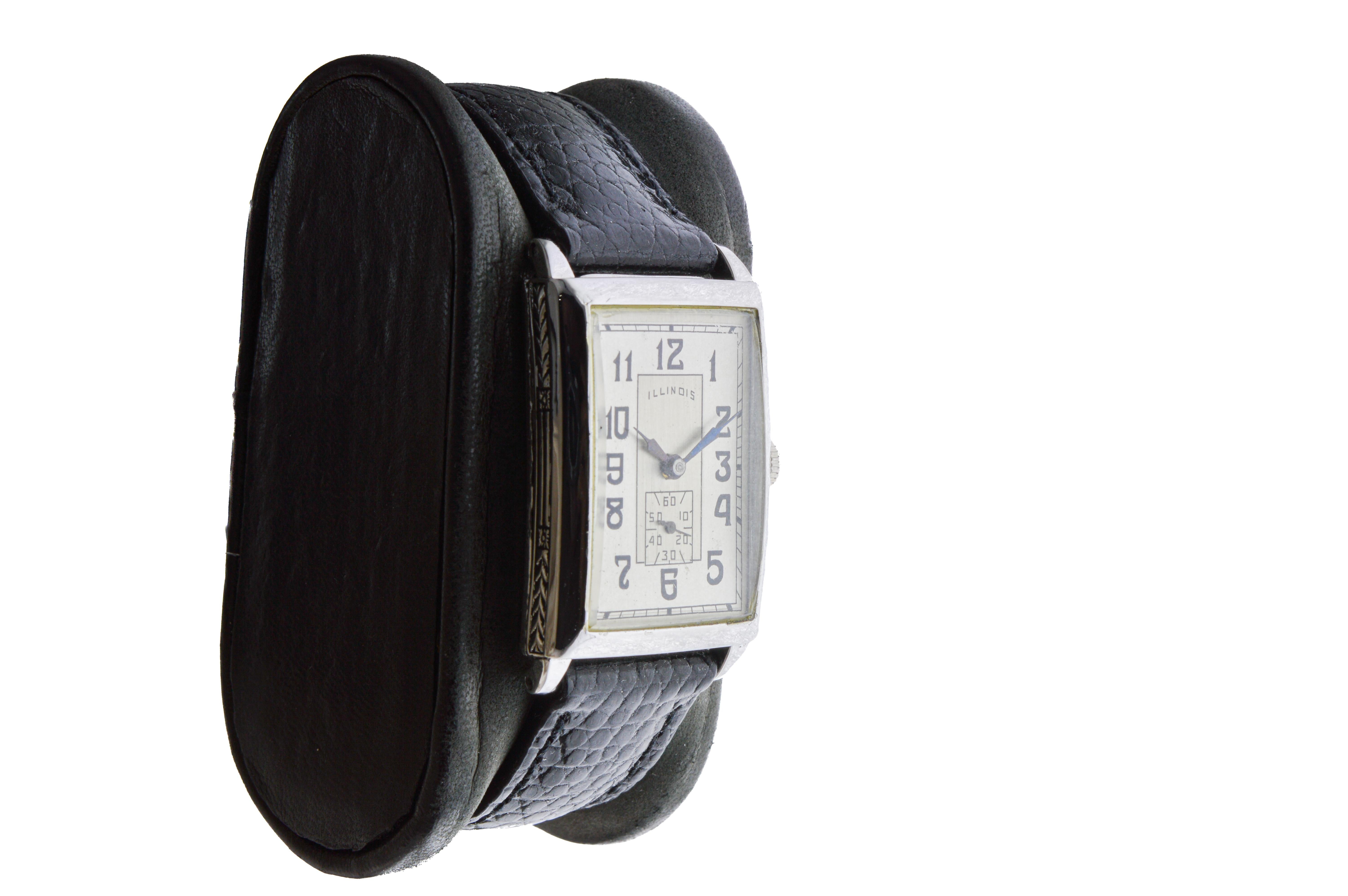 FACTORY / HOUSE: Illinois Watch Company
STYLE / REFERENCE: Art Deco / Tank Style
METAL / MATERIAL: White Gold Filled
CIRCA / YEAR: 1930
DIMENSIONS / SIZE: Length 37mm X Width 27mm
MOVEMENT / CALIBER: Manual Winding / 17 Jewels / Caliber 205
DIAL /