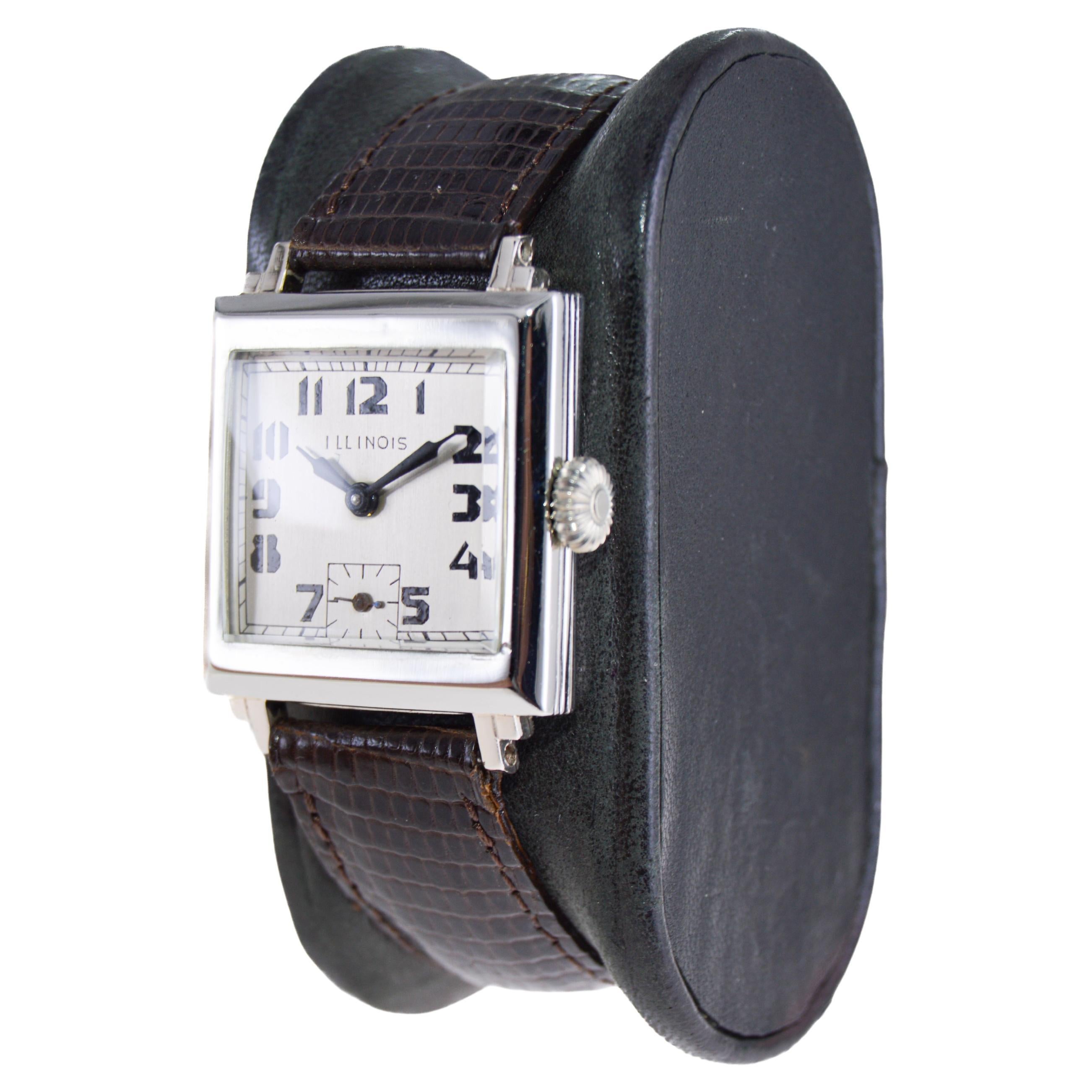 Illinois White Gold Filled Watch Art Deco Wrist Watch 1930's In Excellent Condition For Sale In Long Beach, CA