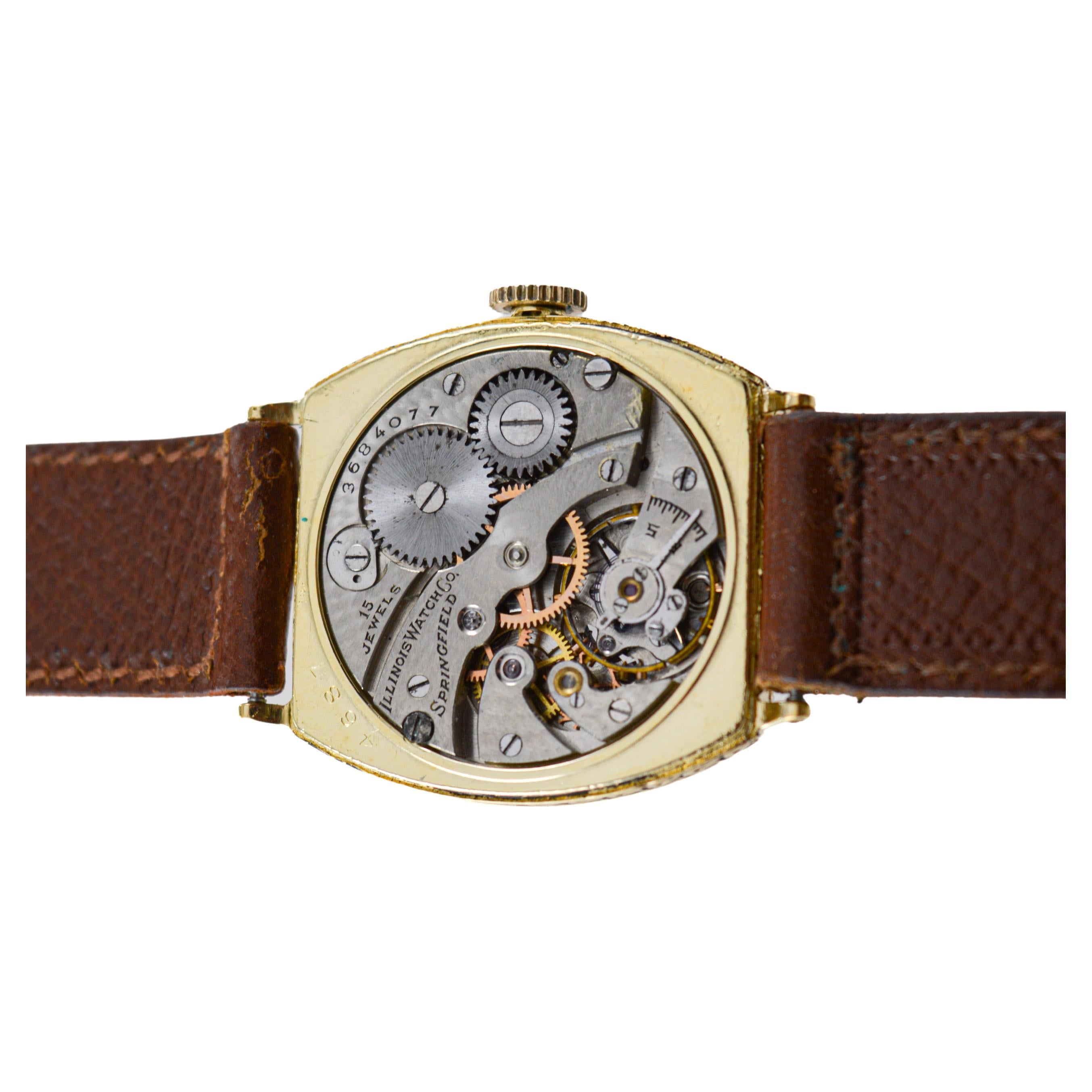 Illinois Yellow Gold Filled Art Deco Tonneau Shaped Watch from 1920 15
