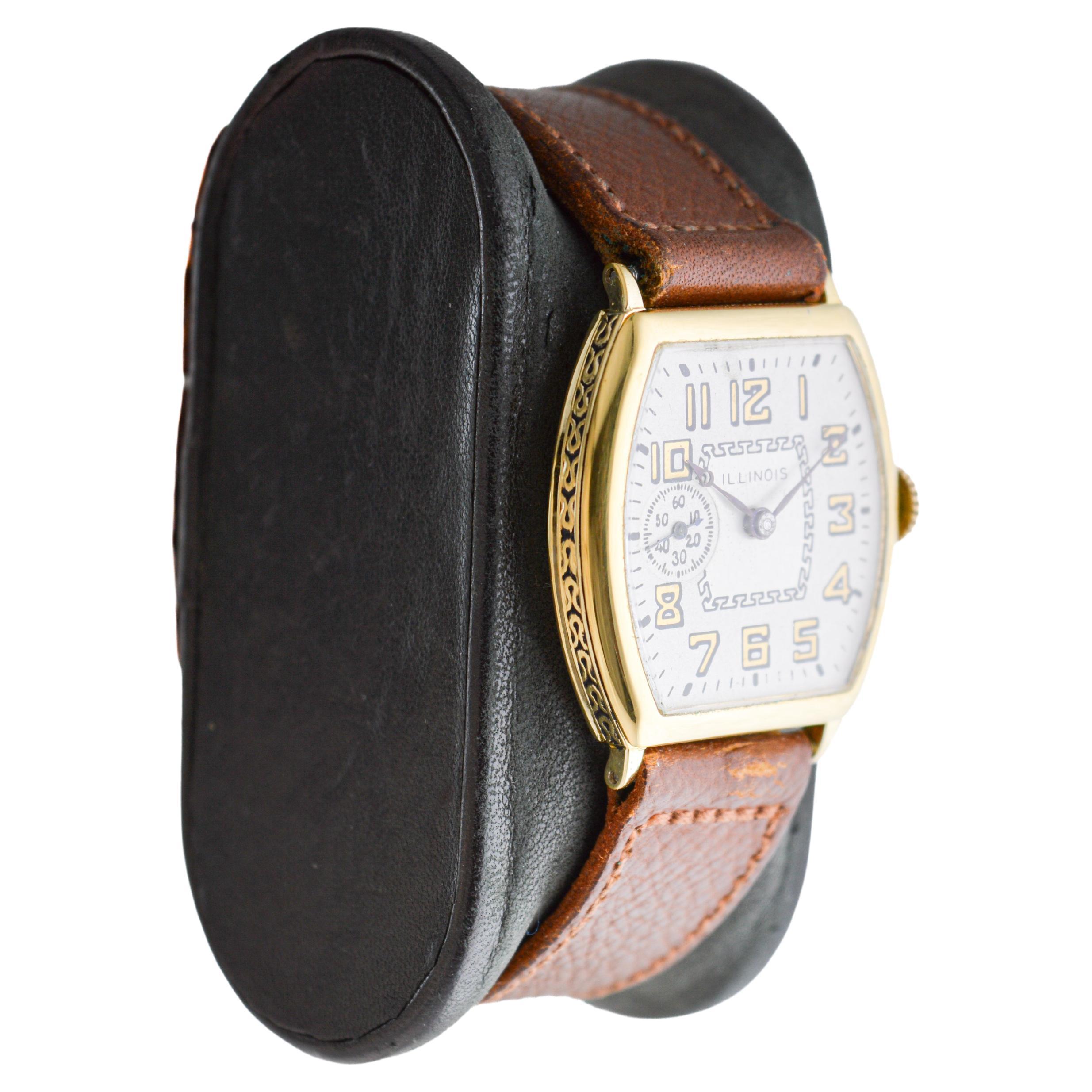 FACTORY / HOUSE: Illinois Watch Company
STYLE / REFERENCE: Tonneau Shape
METAL / MATERIAL: Yellow Gold Filled
CIRCA / YEAR: 1920
DIMENSIONS / SIZE: Length 34mm X Width 28mm
MOVEMENT / CALIBER: Manual Winding / 15 Jewels / Caliber 6-0
DIAL / HANDS: