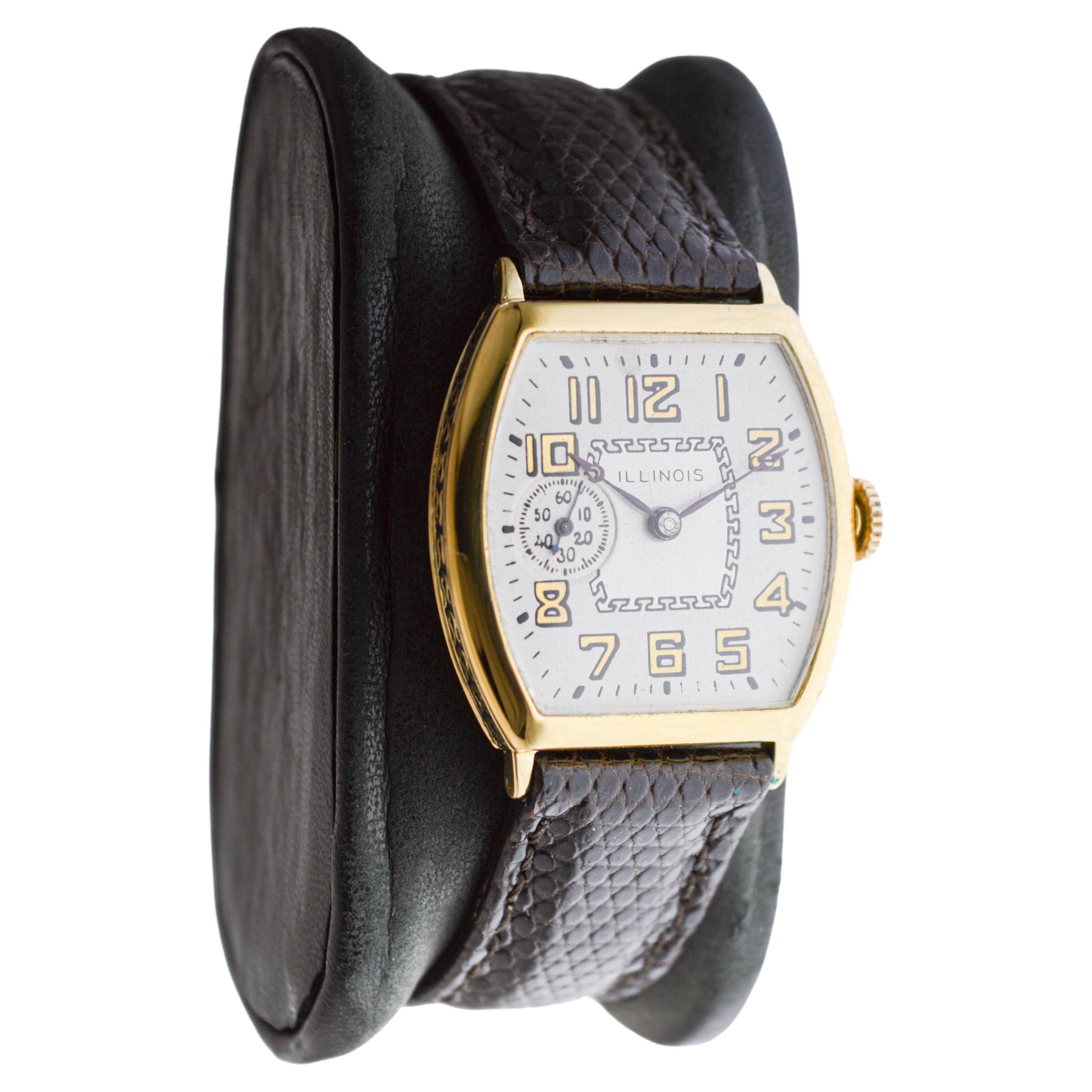 Illinois Yellow Gold Filled Art Deco Tonneau Shaped Watch from 1920 3