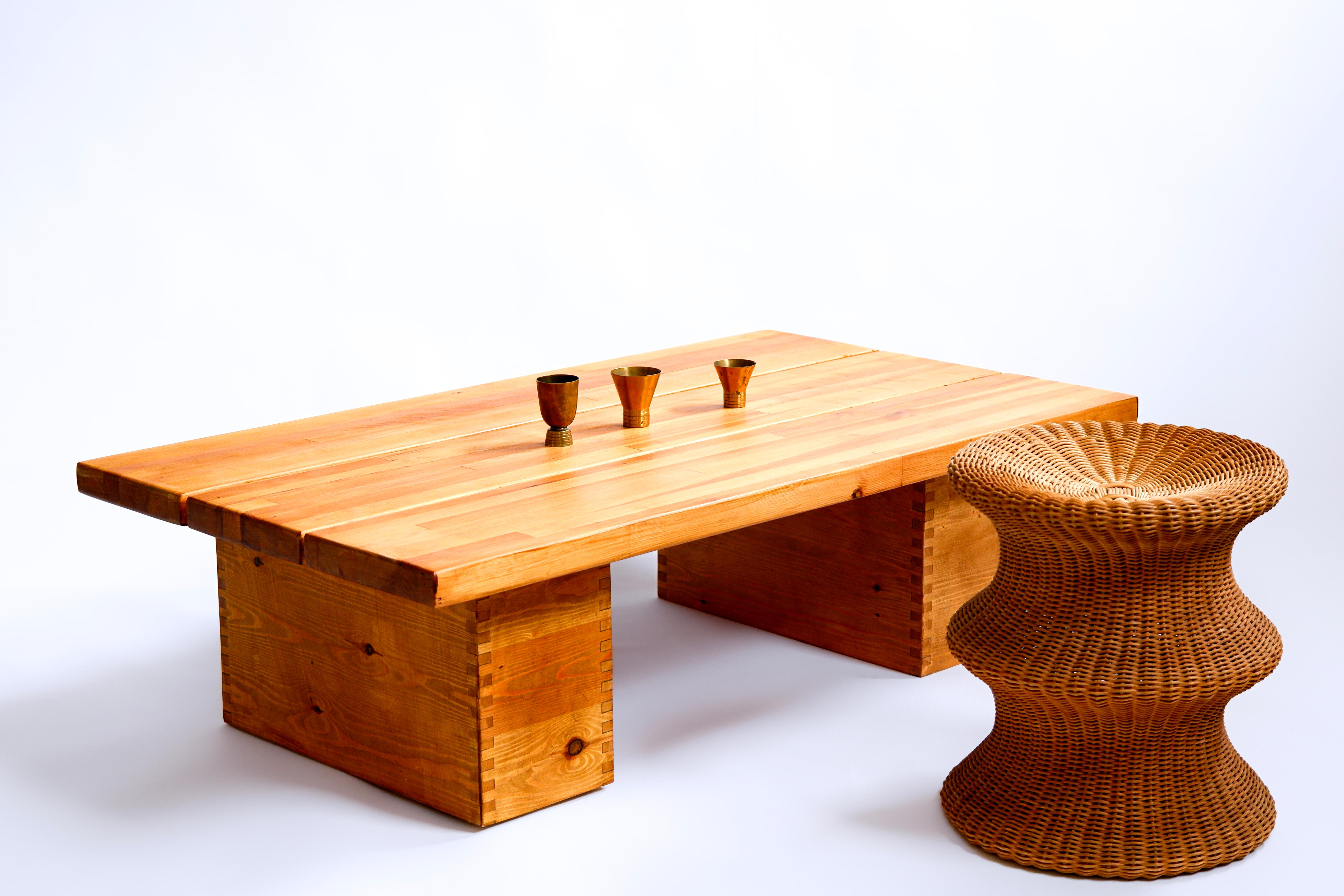 Mid-20th Century Illmari Tapiovaara, Coffee table in solid pine circa 1960 For Sale