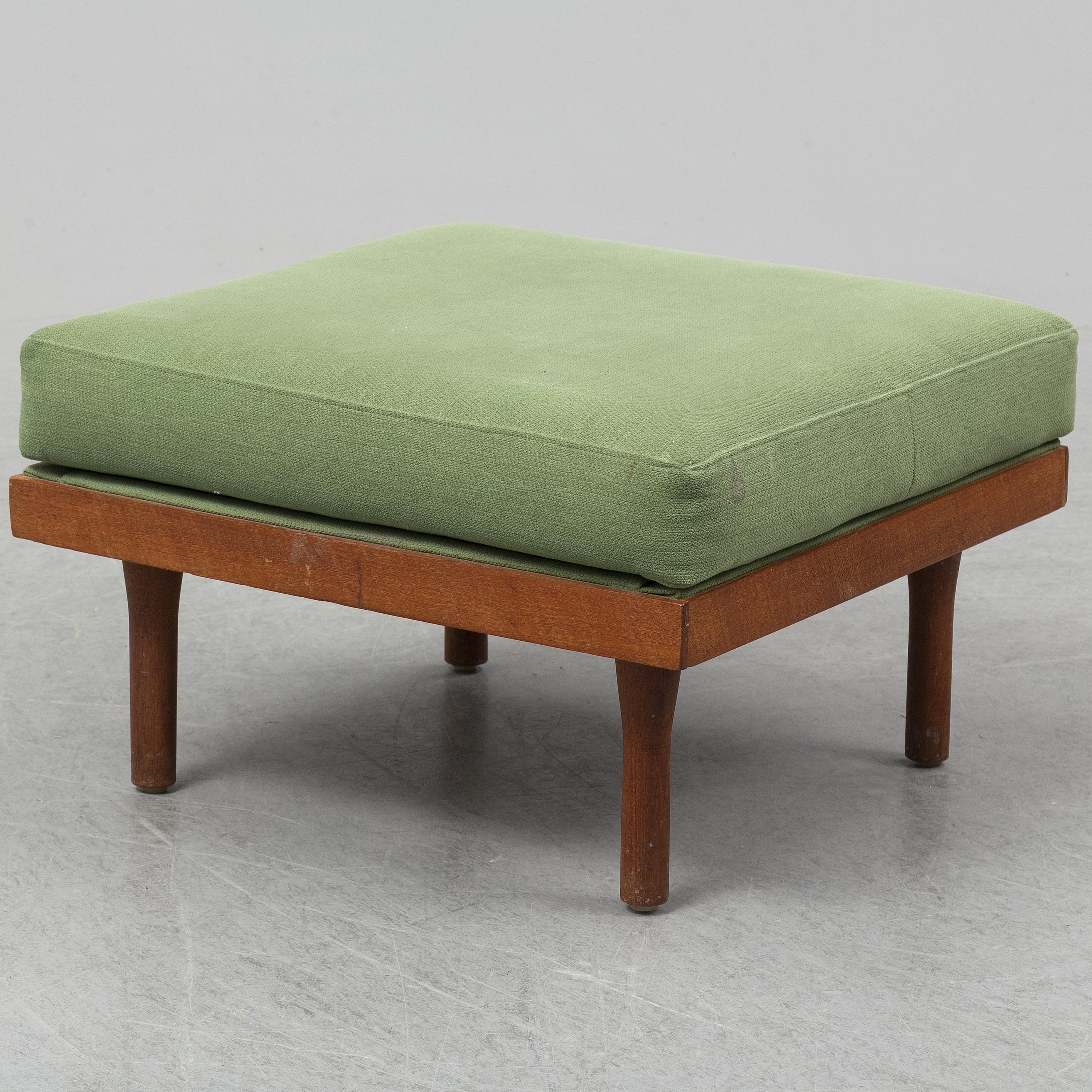 ILLUM WIKKELSØ, ein Sofa ''Australia Modell 50-4'' für Søren Willadsen, mit Ottomane (Dänisch) im Angebot