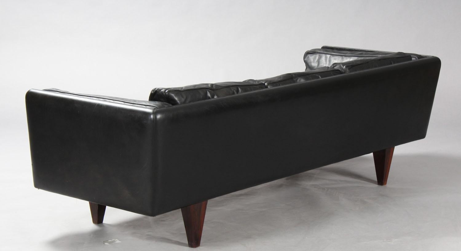 Illum Wikkelsø Black and Rosewood Three-Seater Sofa For Sale 2