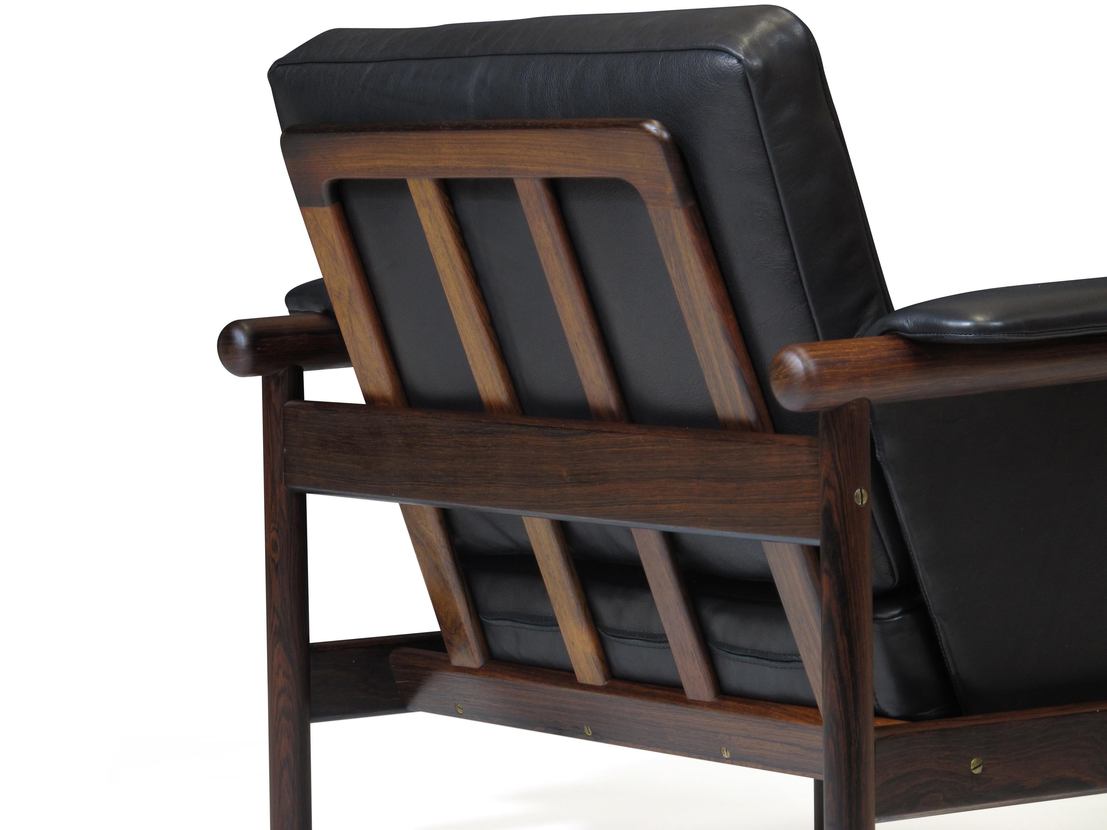 Illum Wikkelsø by Koefoed's Møbelfabrik Wiki Rosewood Black Leather Lounge Chair 1