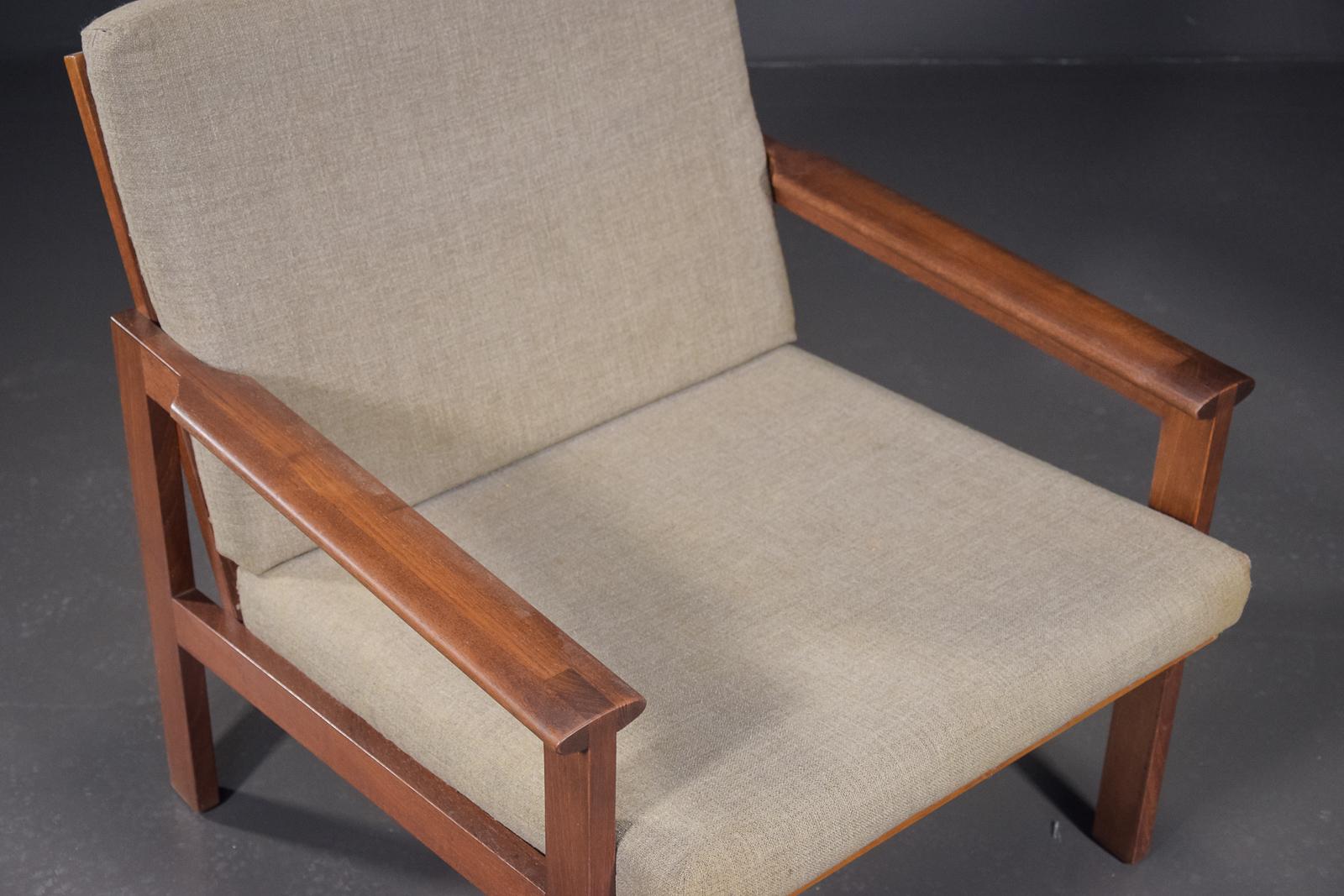 Mid-Century Modern Illum Wikkelsø Capella Lounge Chair in Teak, Produced by N. Eilersen