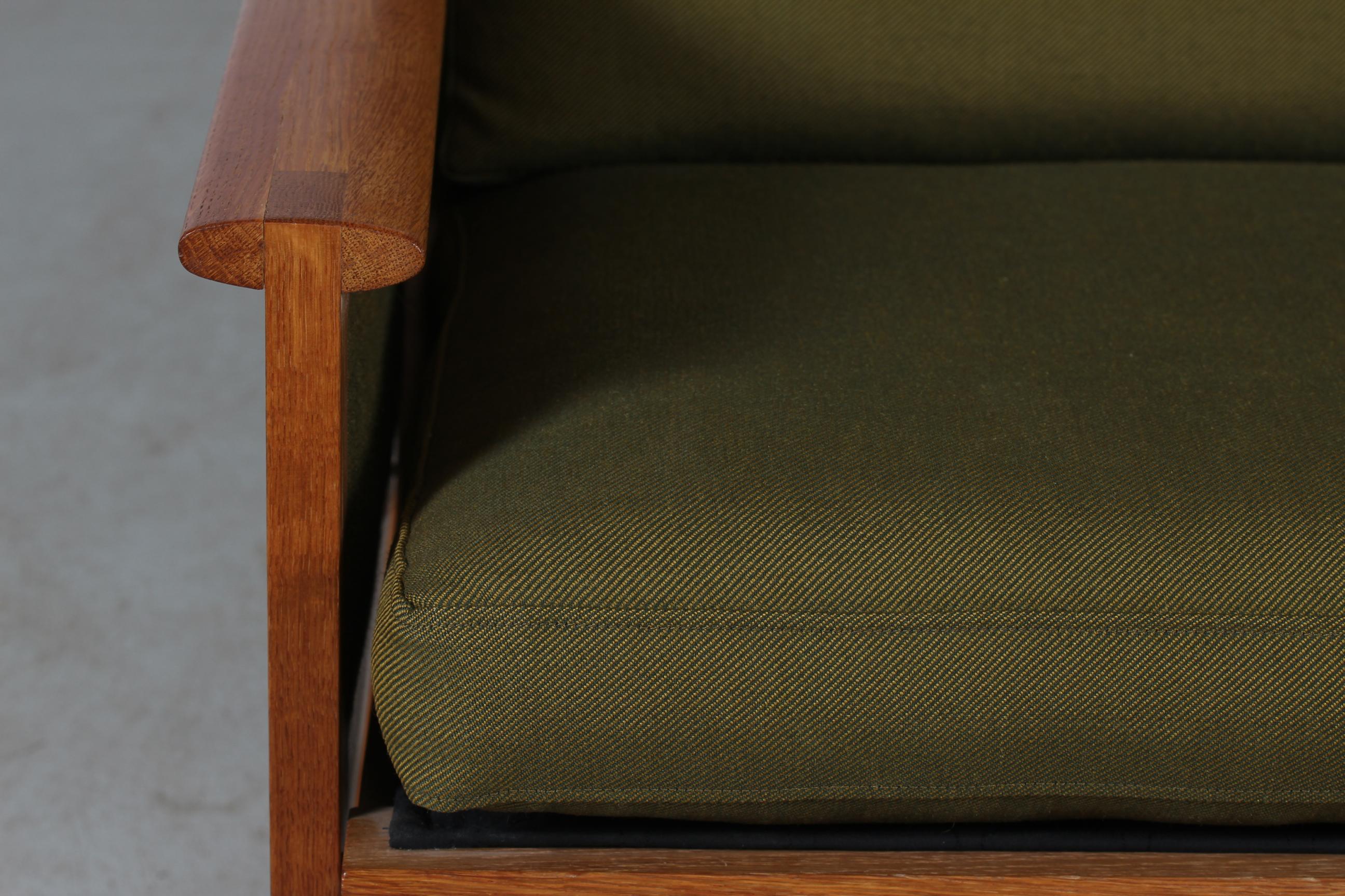 Illum Wikkelsø Capella Sofa of Oak + Green Cushions Niels Eilersen Denmark 1960s For Sale 2