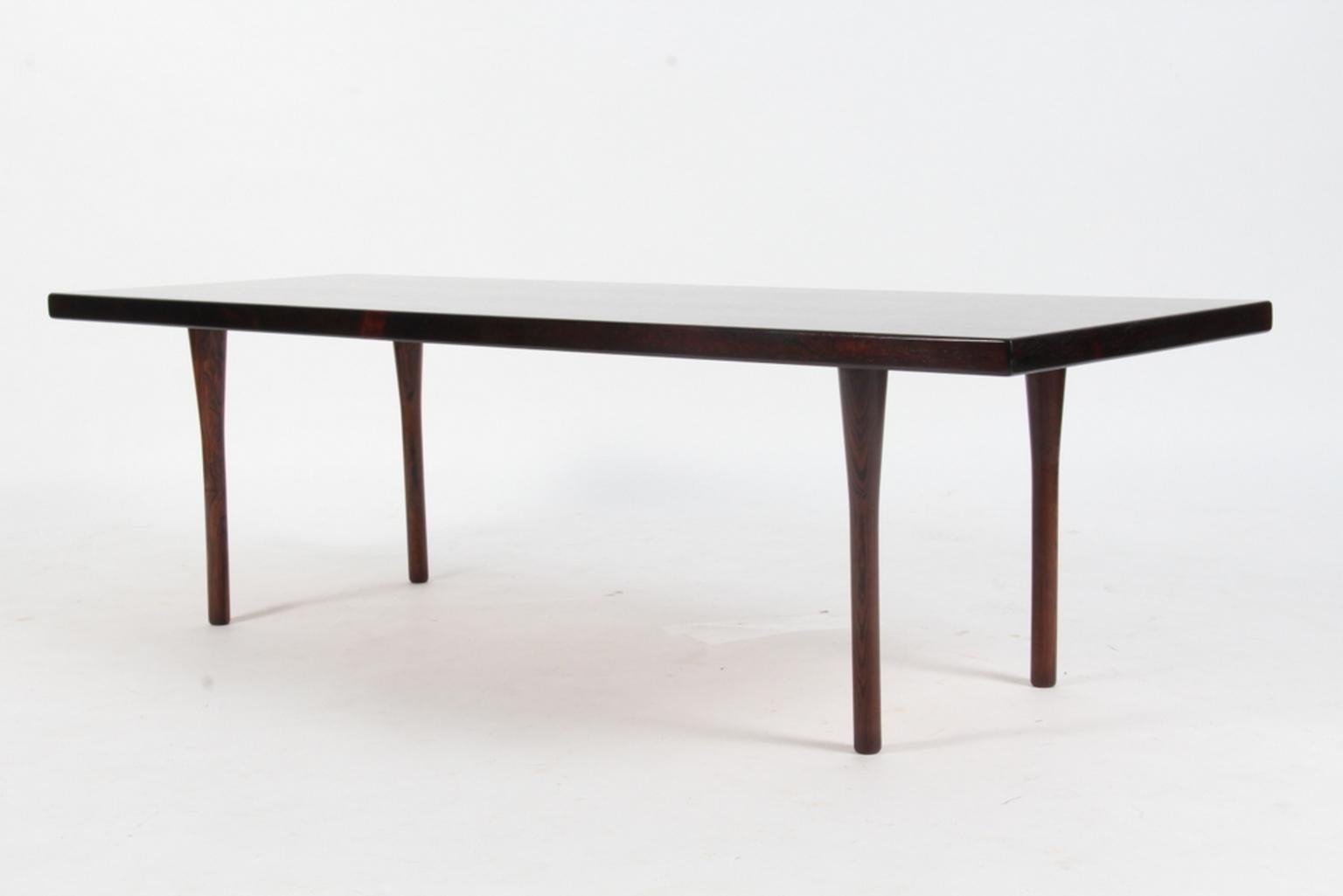 Illum Wikkelsø Coffee Table in Rosewood In Excellent Condition In Esbjerg, DK